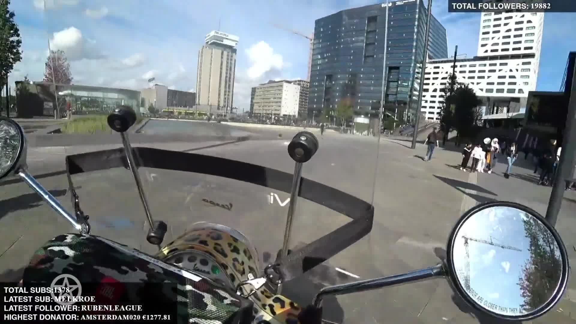 Is dit de nieuwe vriendin van Tony Junior?