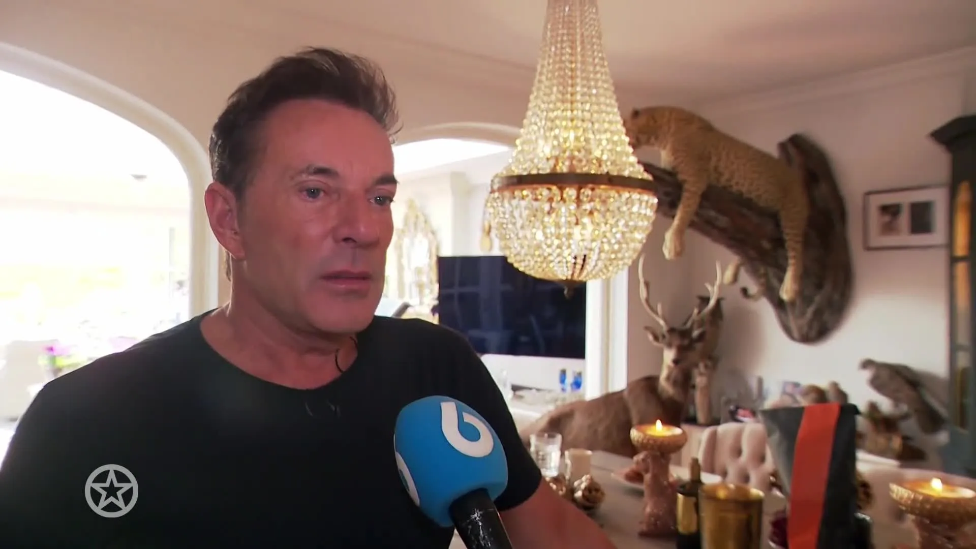 Gerard Joling viert zijn 64ste verjaardag