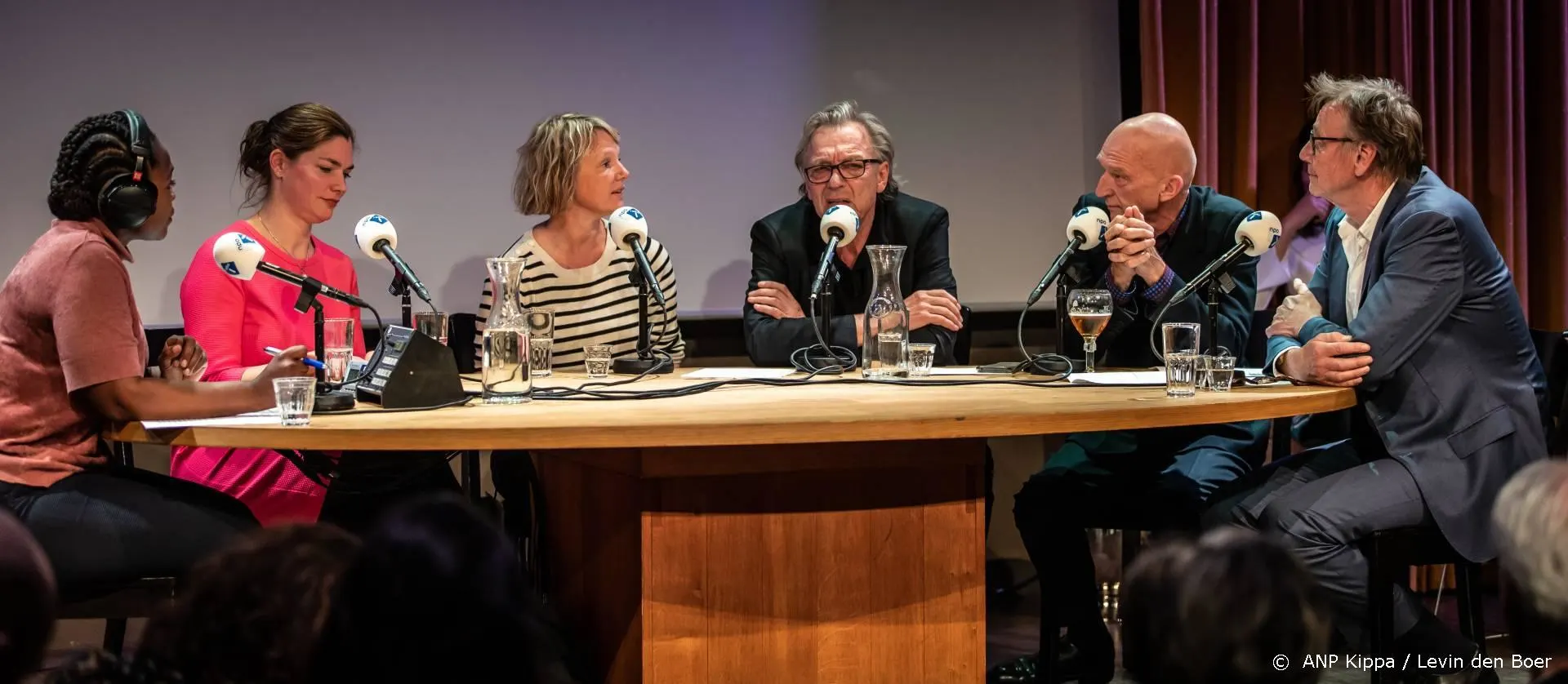 'De stem' van NPO Radio 1 krijgt na halve eeuw avond vrij