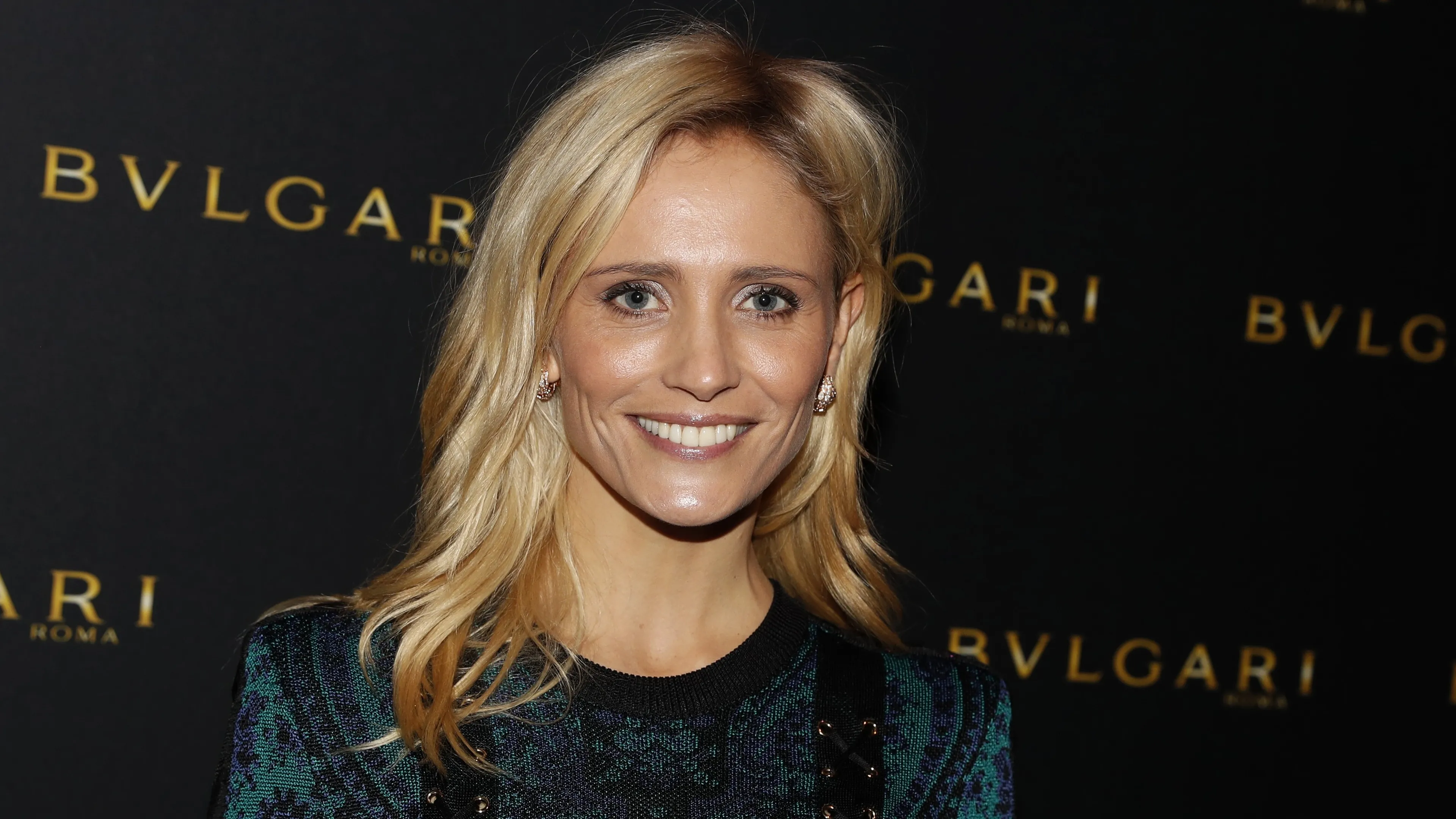 Model Yfke Sturm reageert op privécontact met Jeffrey Epstein | Shownieuws