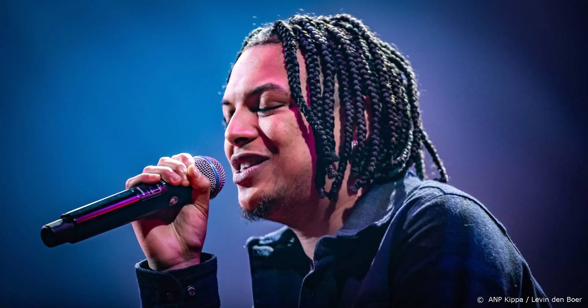 Ronnie Flex rookt al acht maanden geen wiet