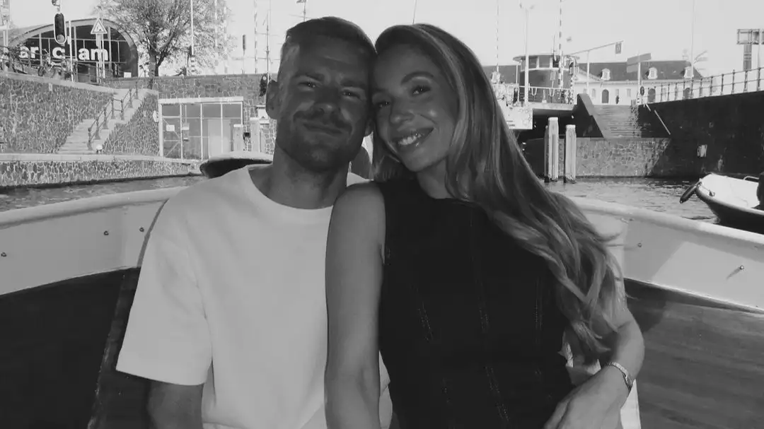 Profvoetballer Davy Klaassen onthult geslacht kindje