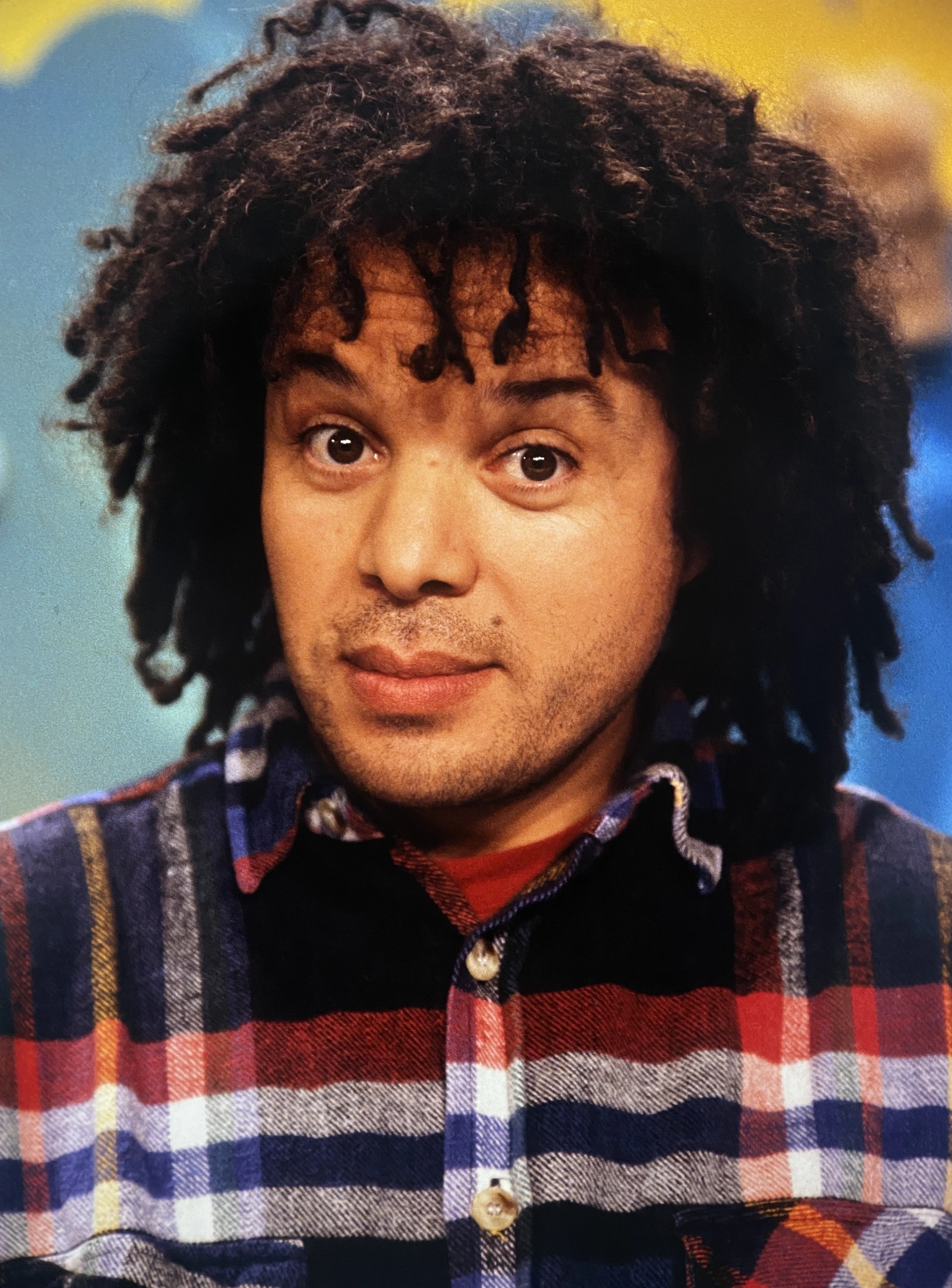 Zo ziet Hakim uit Sesamstraat er nu uit