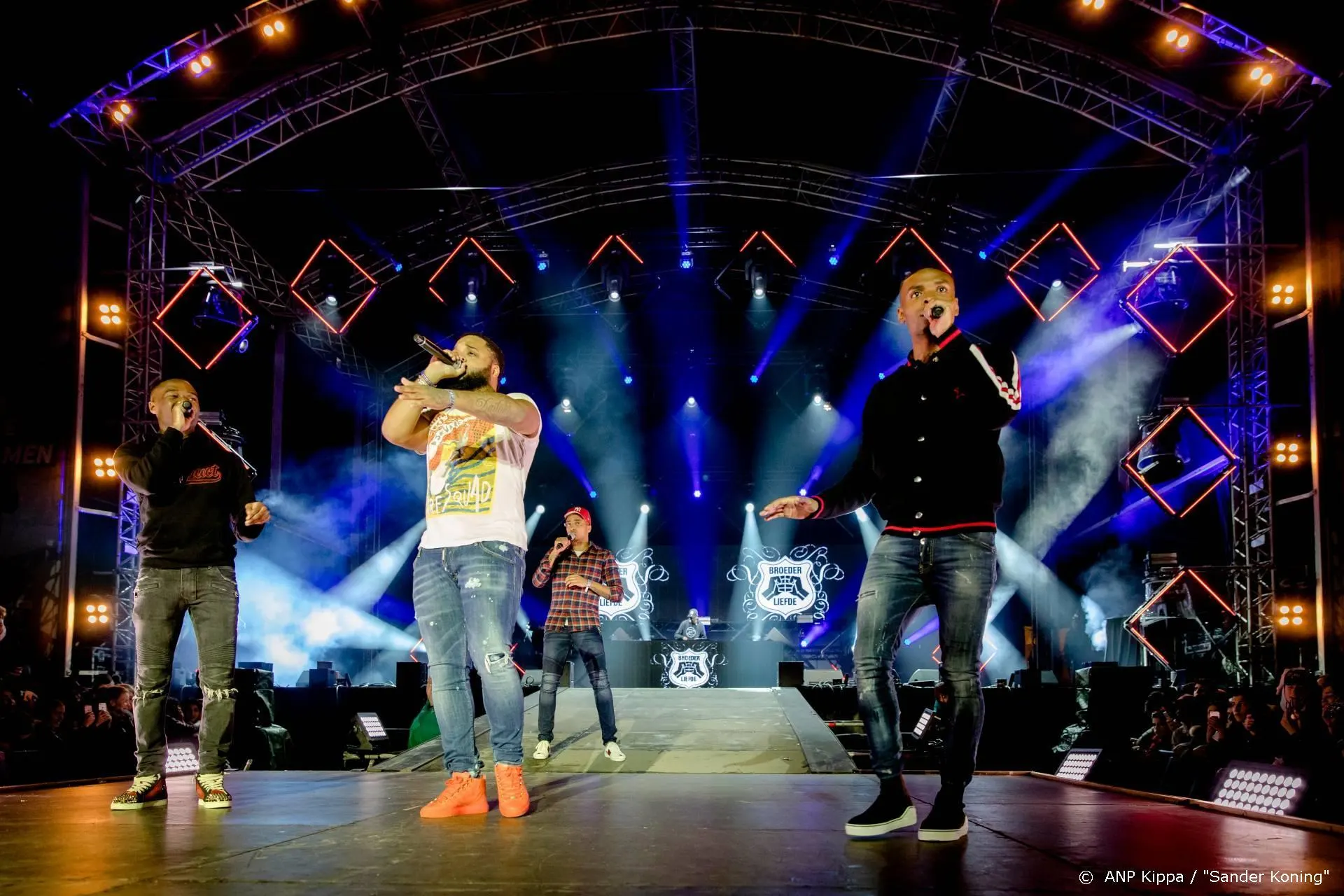 Broederliefde geeft dinnershow in thuisstad Rotterdam