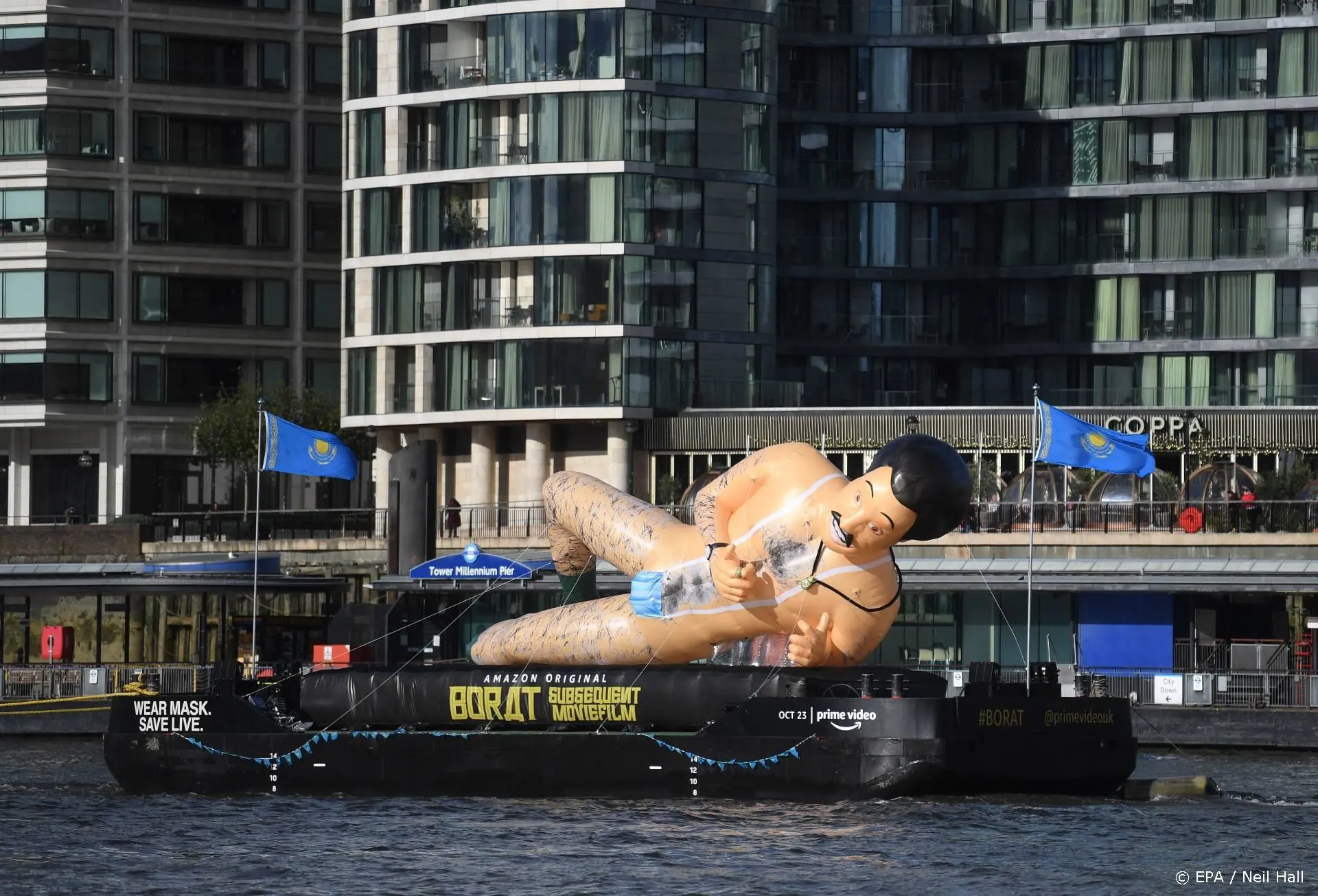 Amerikaanse agent voor Borat-ster Maria Bakalova