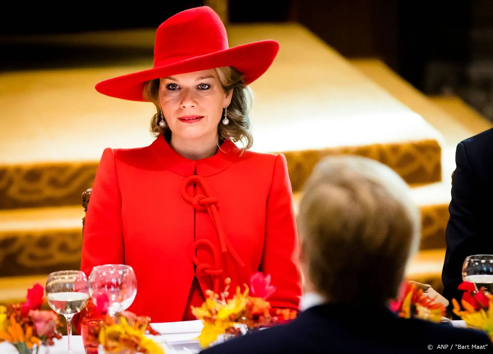 Koningin Mathilde: pak eens een boek