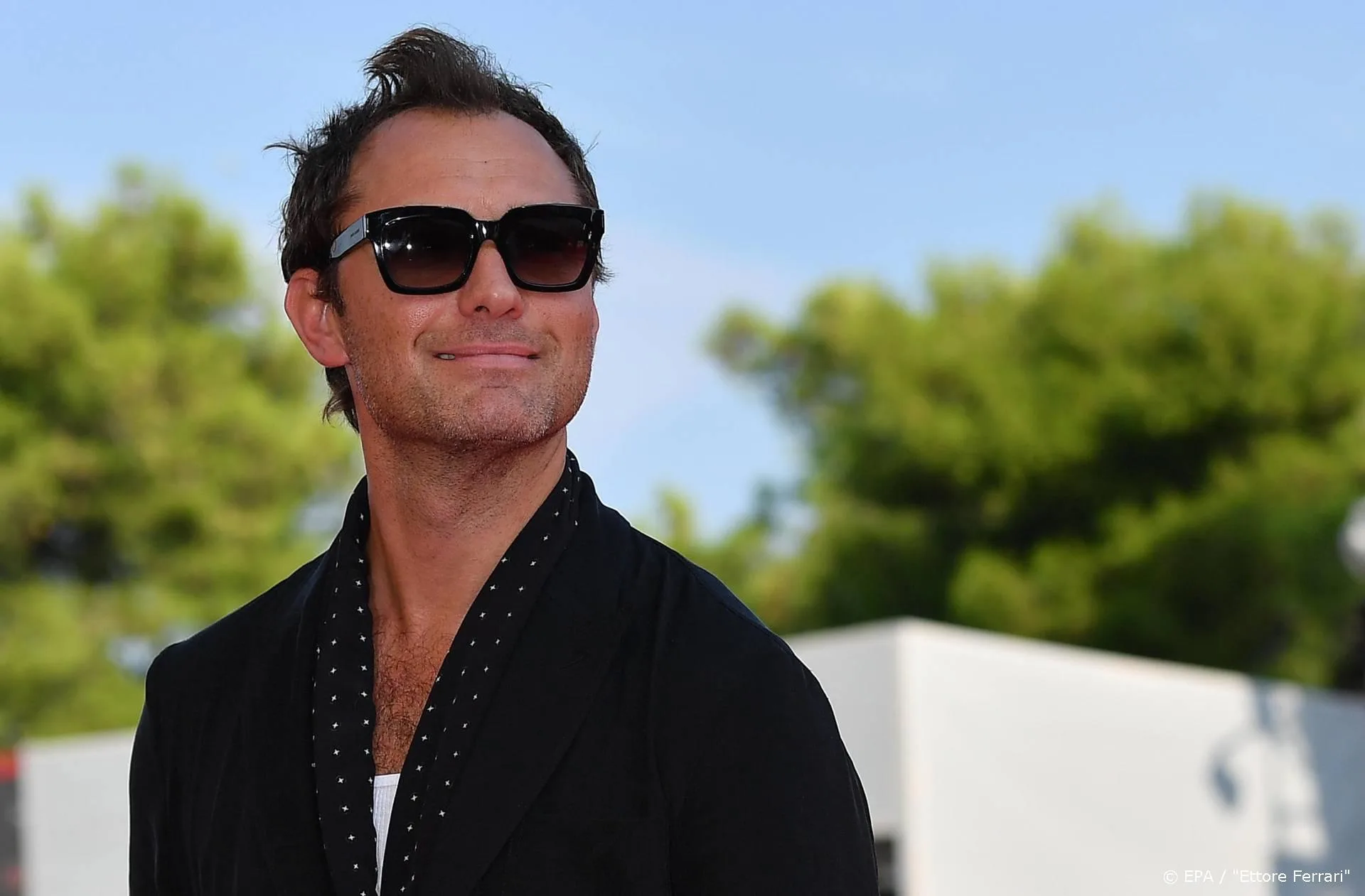 Jude Law in onderhandeling over rol Captain Hook