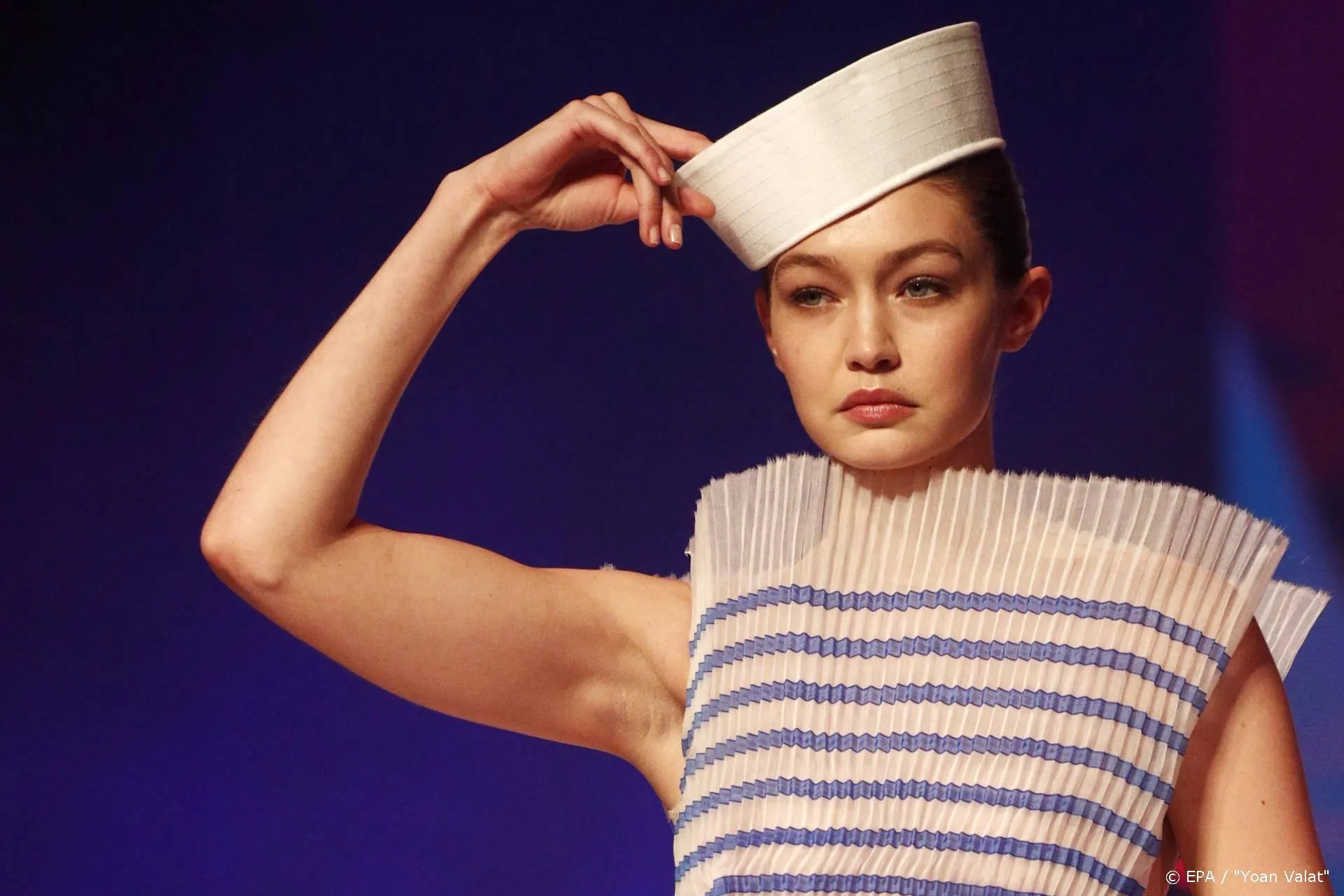 Gigi Hadid: mijn lichaam was niet goed genoeg voor de catwalk