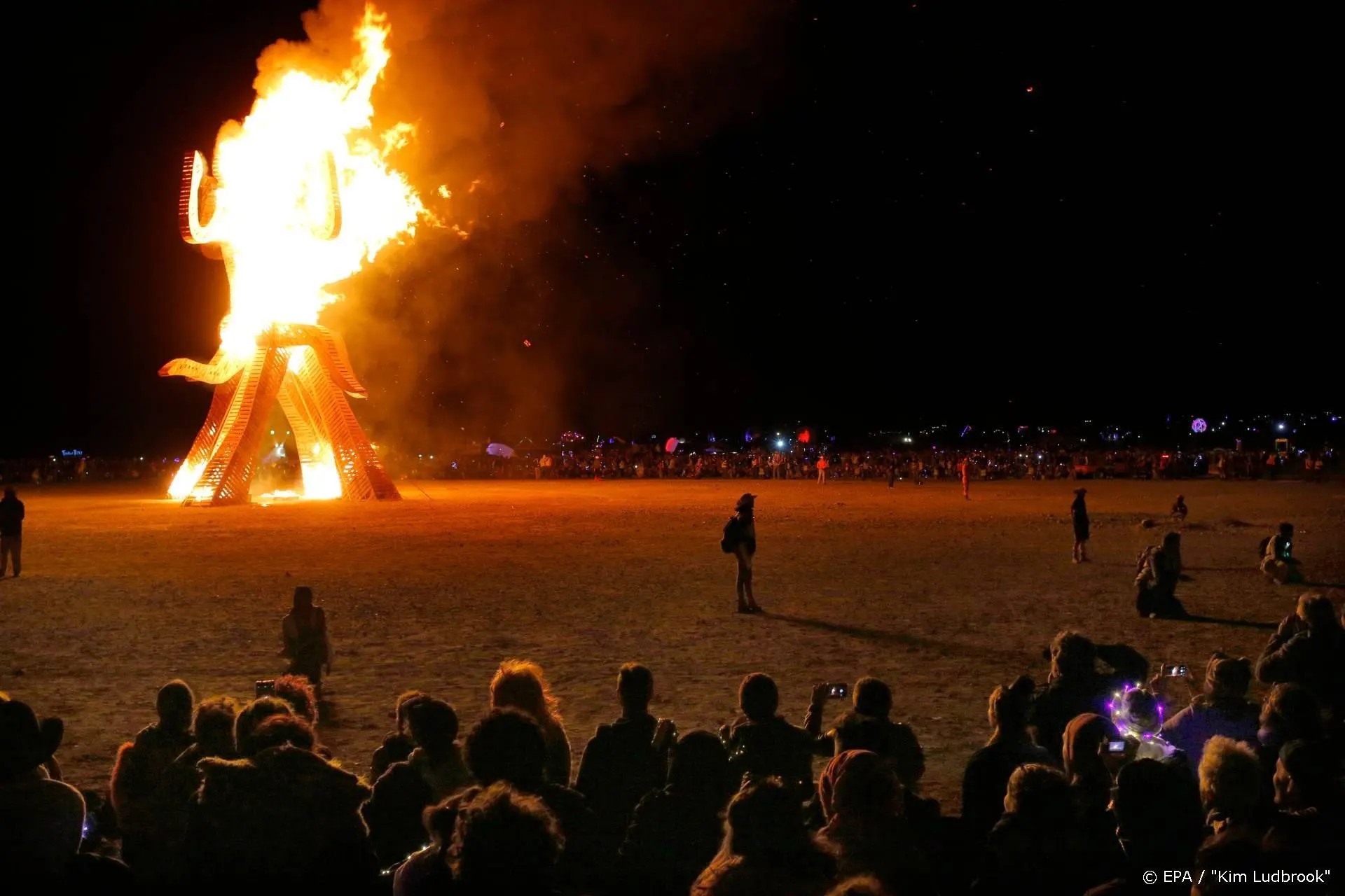 Eelke Kleijn draait set op virtuele Burning Man