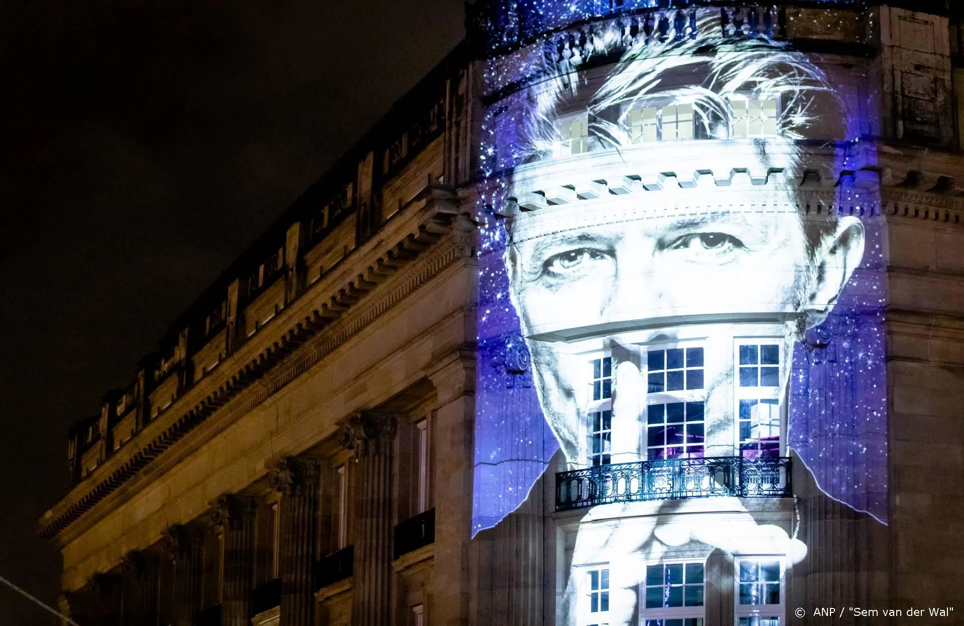 Parijs vernoemt straat naar David Bowie