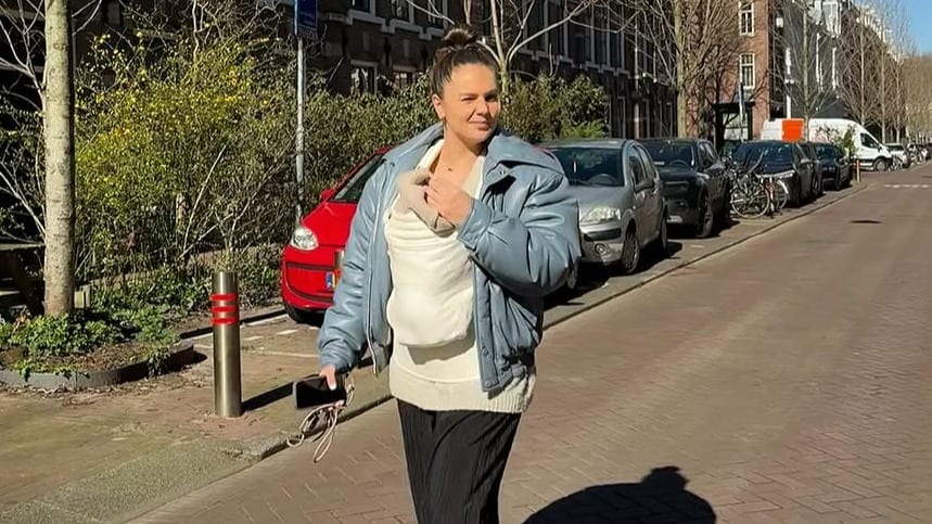 ZIEN: Lieke Martens deelt fotoreeks met eerste kindje