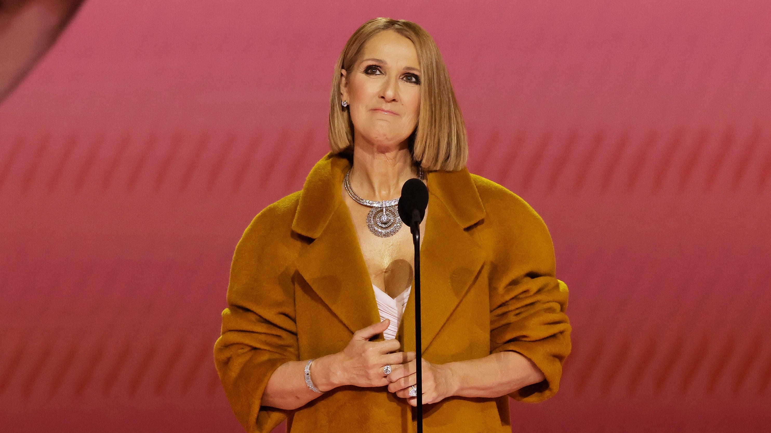 Zieke Céline Dion maakt onverwachte comeback