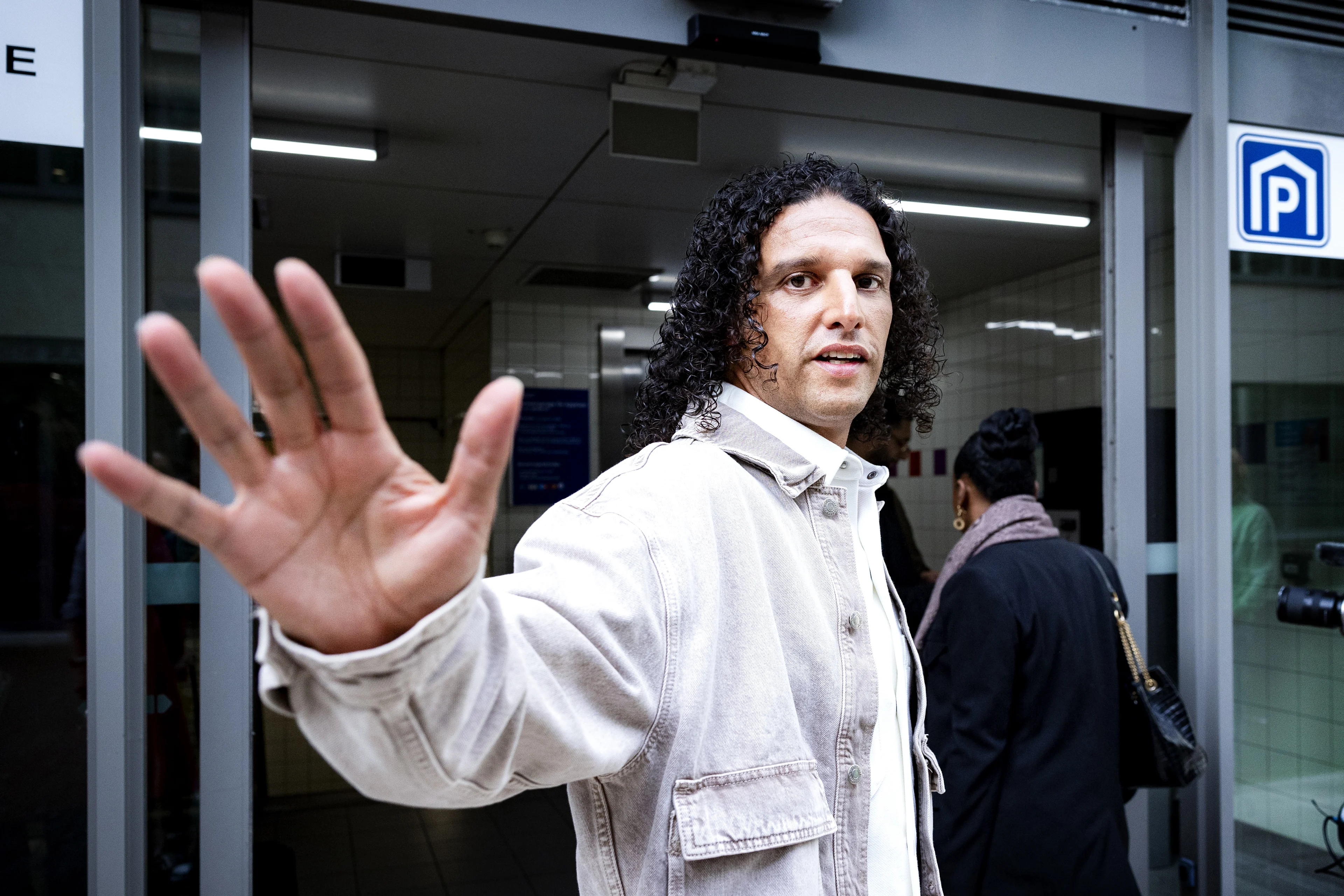 Belastingdienst veilt déze peperdure bolide van Ali B