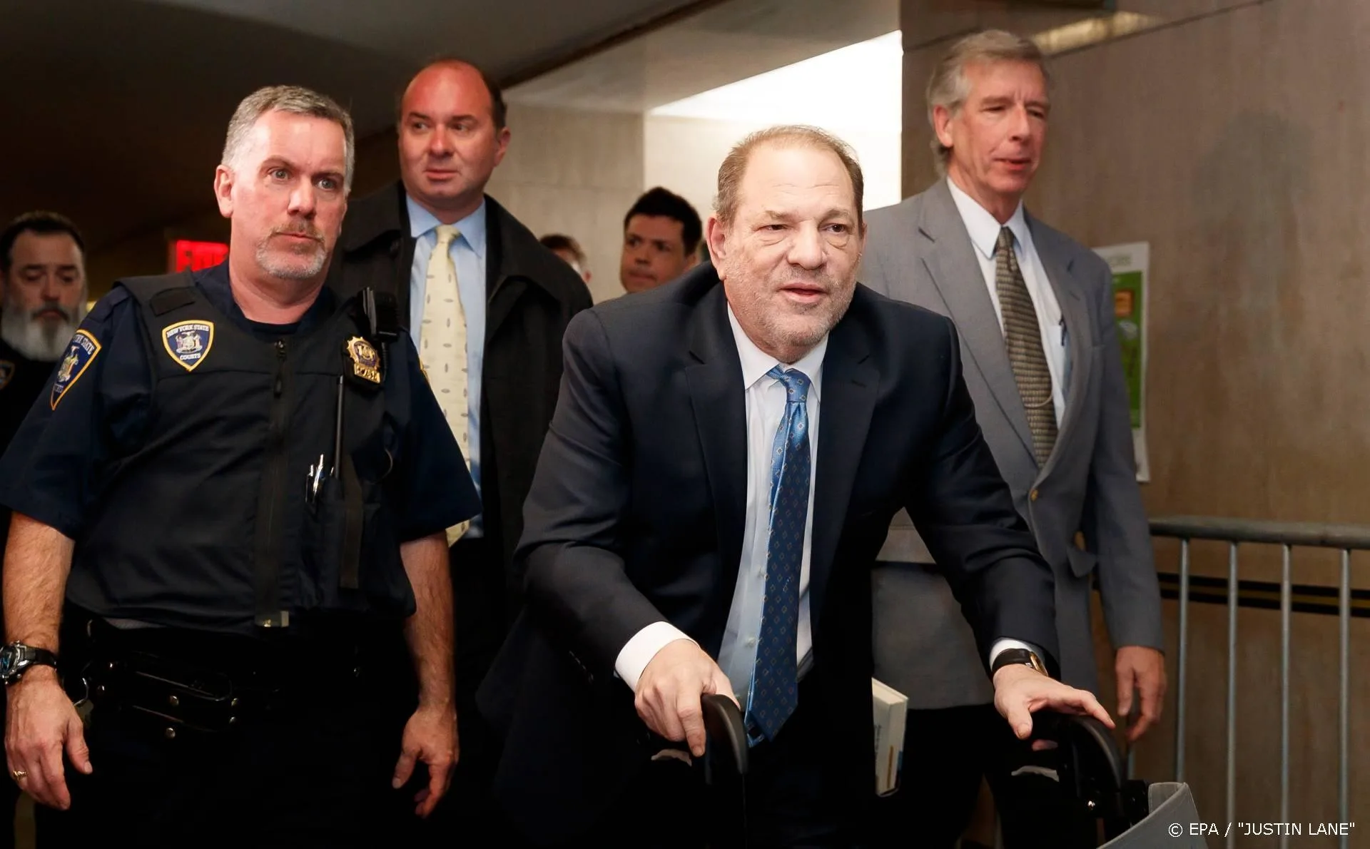 Harvey Weinstein positief getest op coronavirus