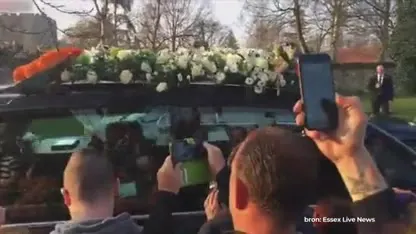 Fans bewijzen Keith Flint laatste eer