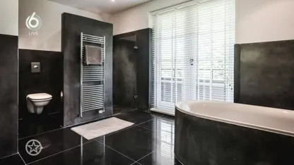 ZIEN: Jeroen van der Boom zet villa te koop