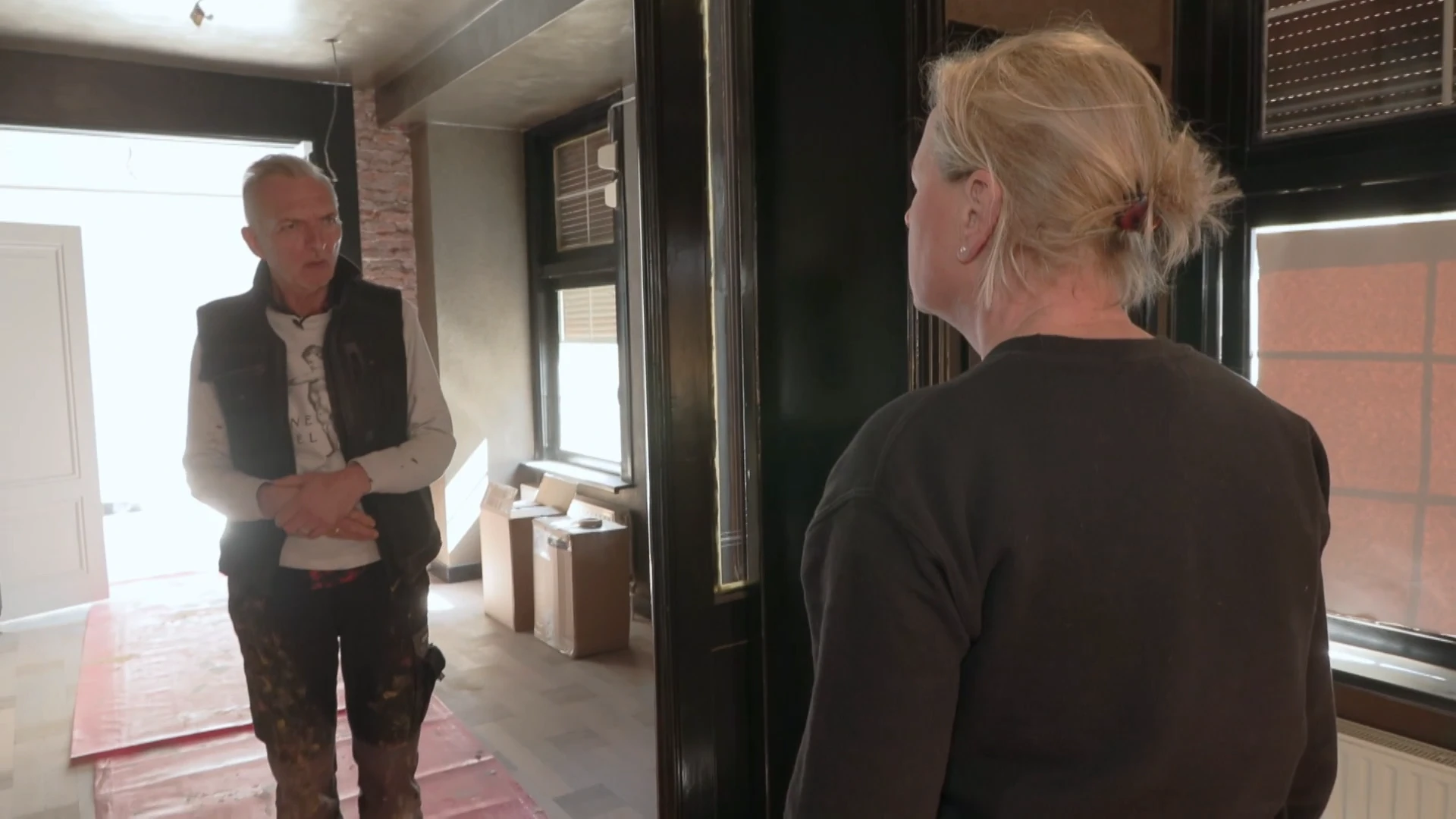 Erica trekt Martien's HOUDING NIET MEER en spreekt hem daarop aan