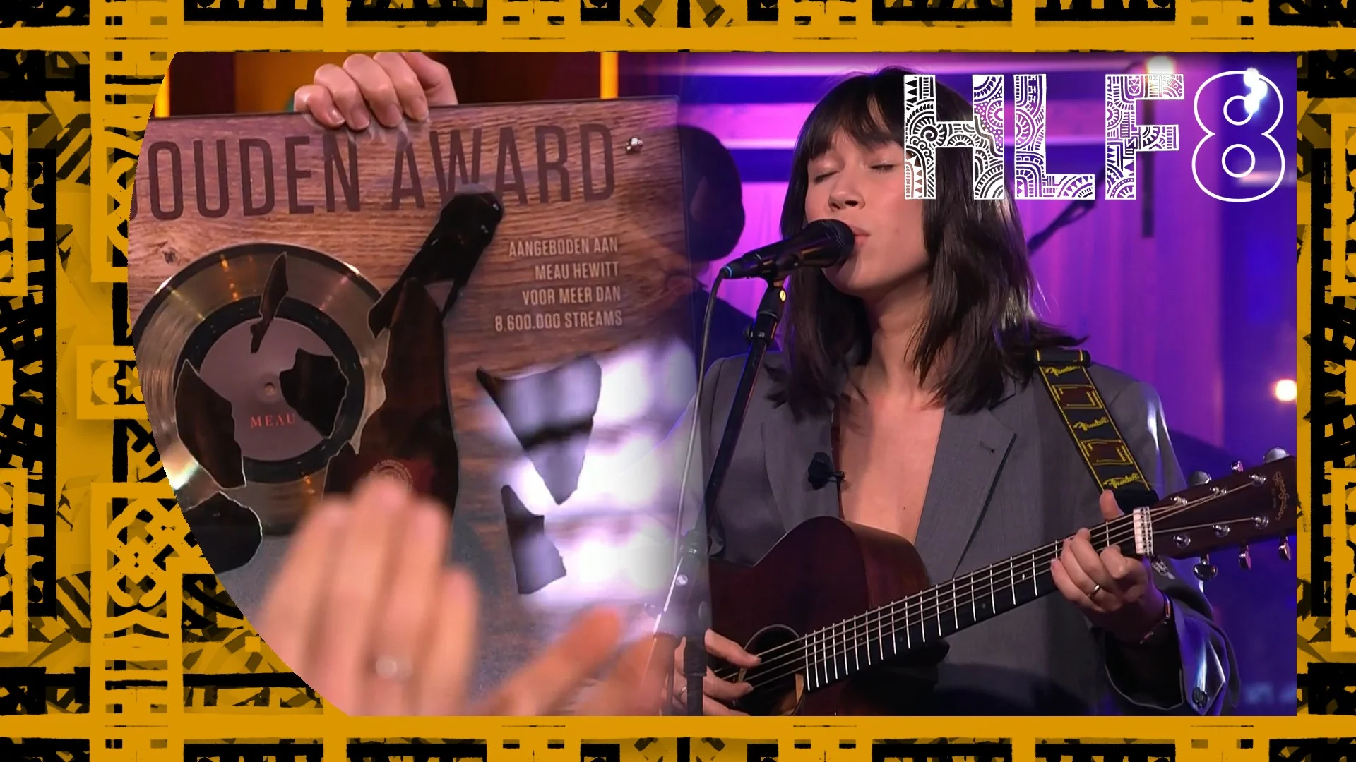 Zangeres MEAU ontvangt gouden plaat en zingt hit 'Dat Heb Jij Gedaan'