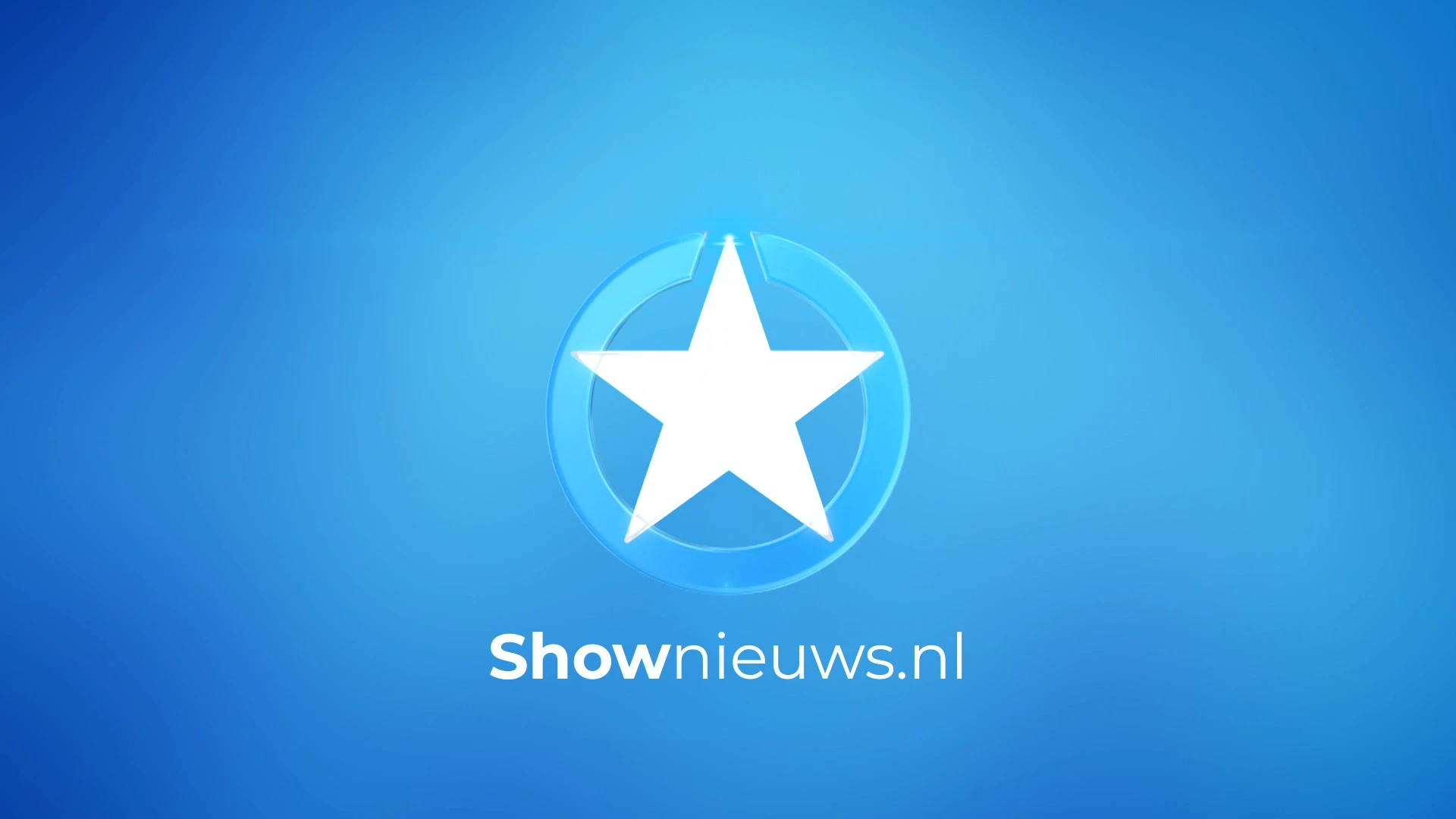 Bizzey in blote bast op cover Men's Health