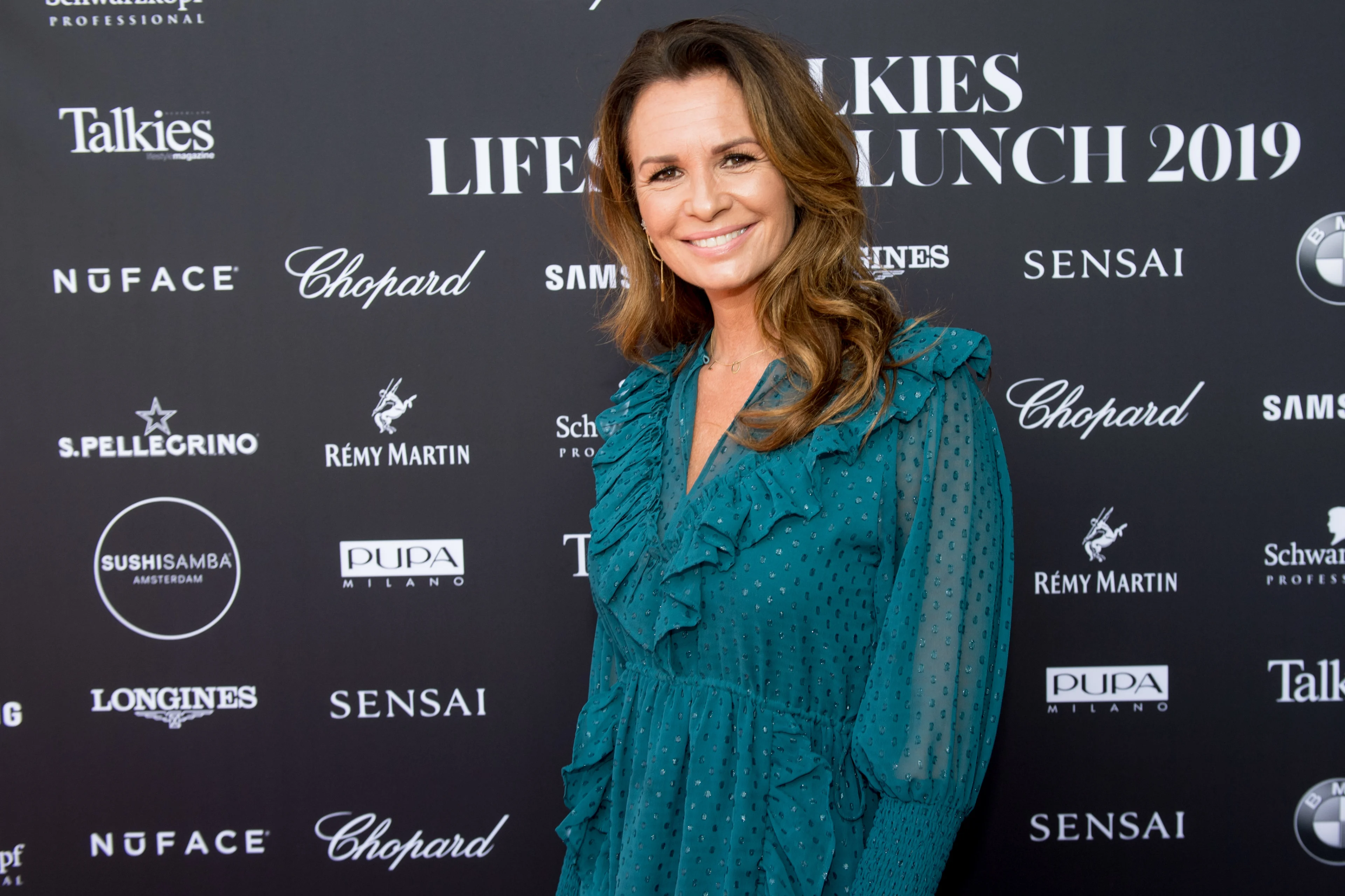 Leontine begeeft zich op romantisch pad