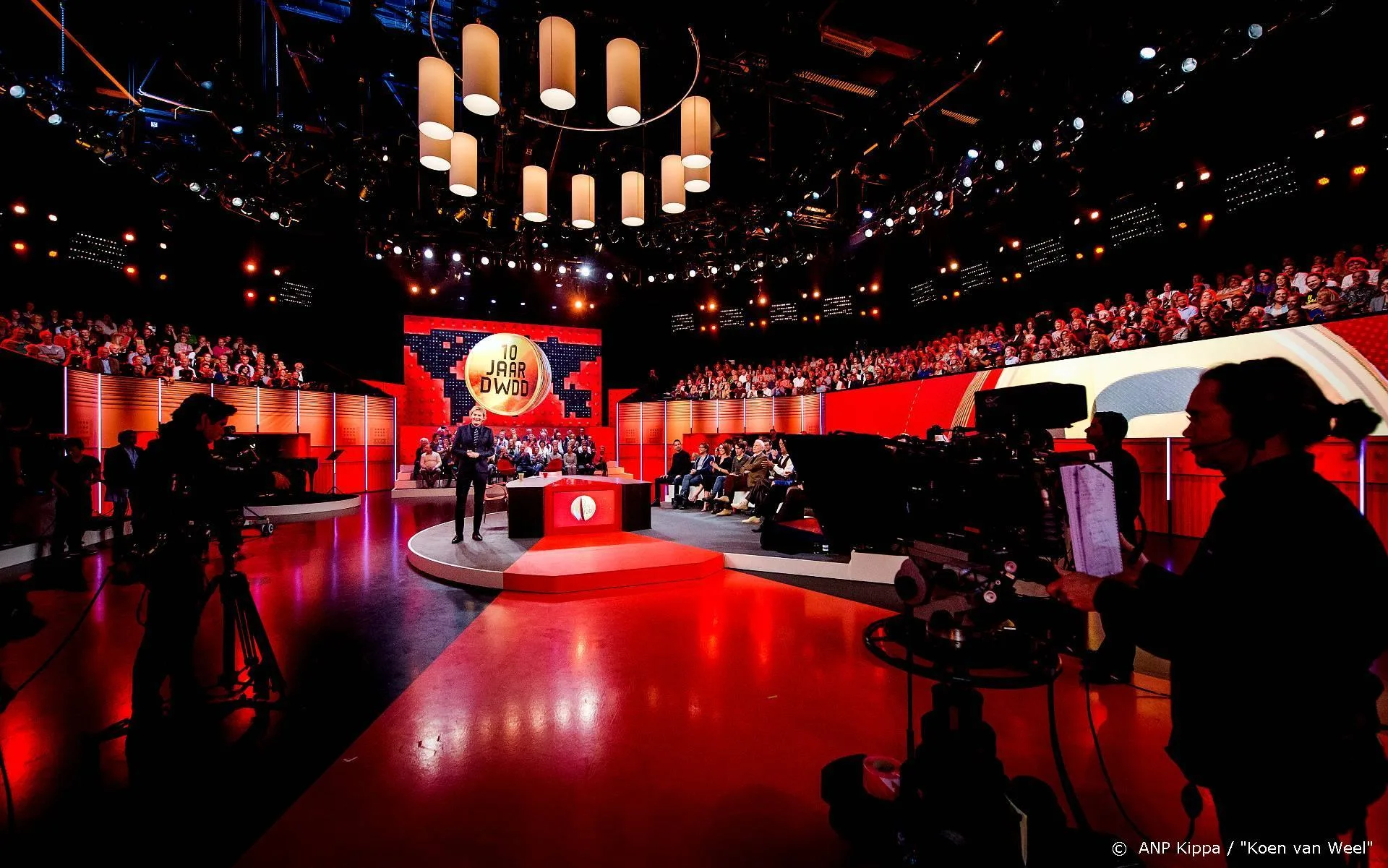 Beeld en Geluid heeft interesse in decor De Wereld Draait Door