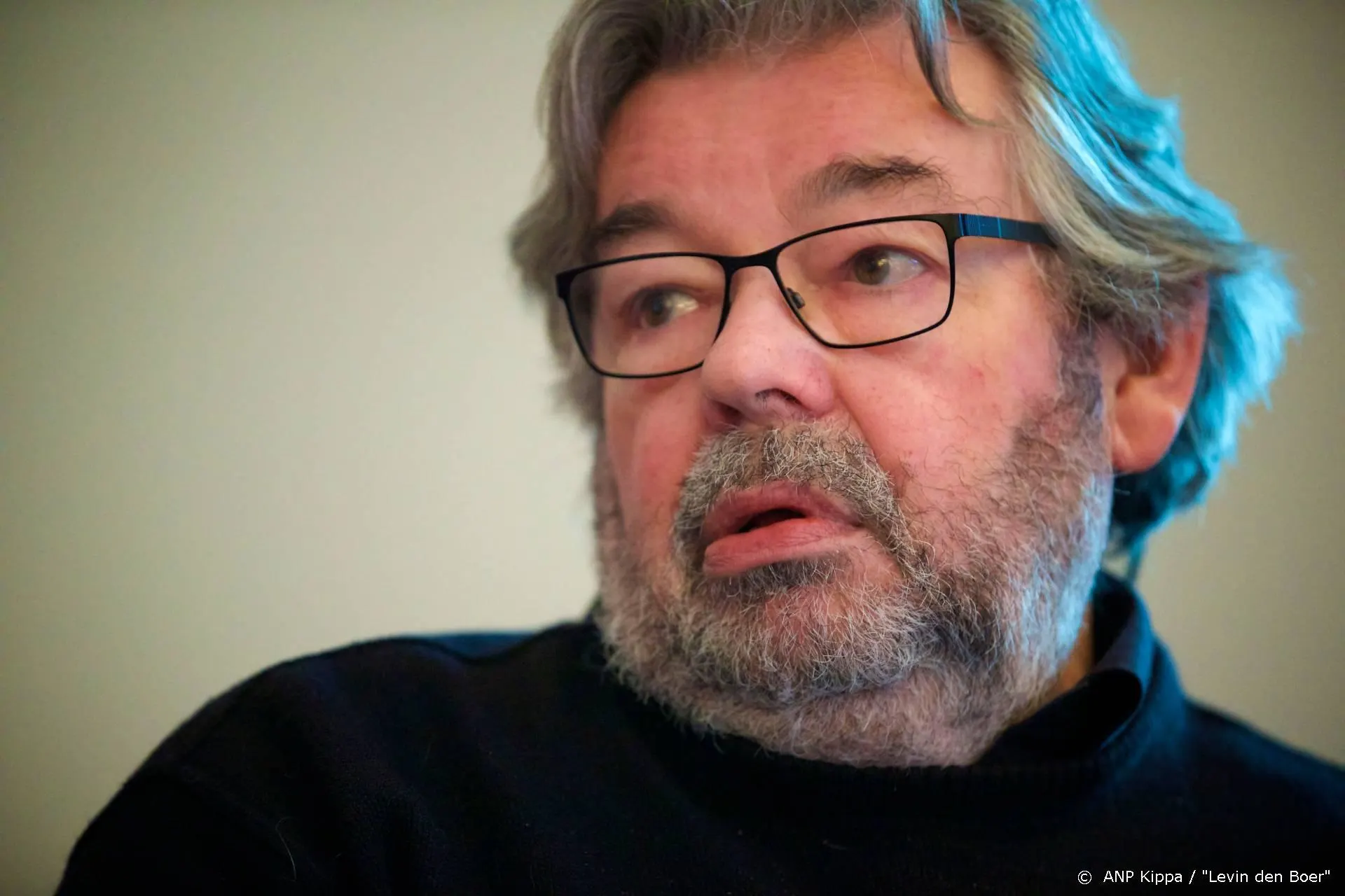 Kijkers Slimste Mens doen collecte om Van Rossem te laten zingen