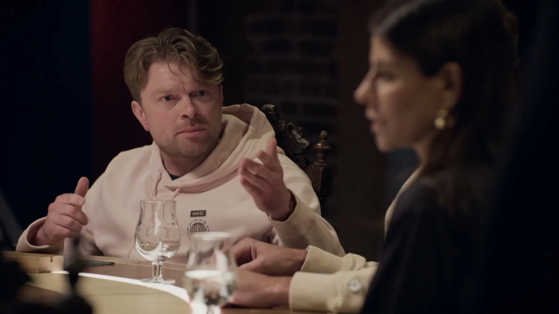 Sophie en Julia geschokt door strijd in De Verraders: 'Zo ontzettend heftig!'