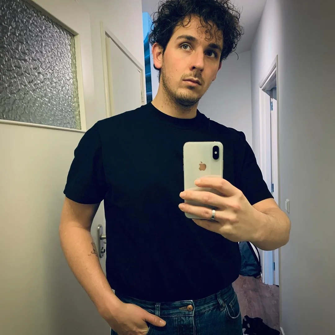 Nielson onder narcose voor operatie