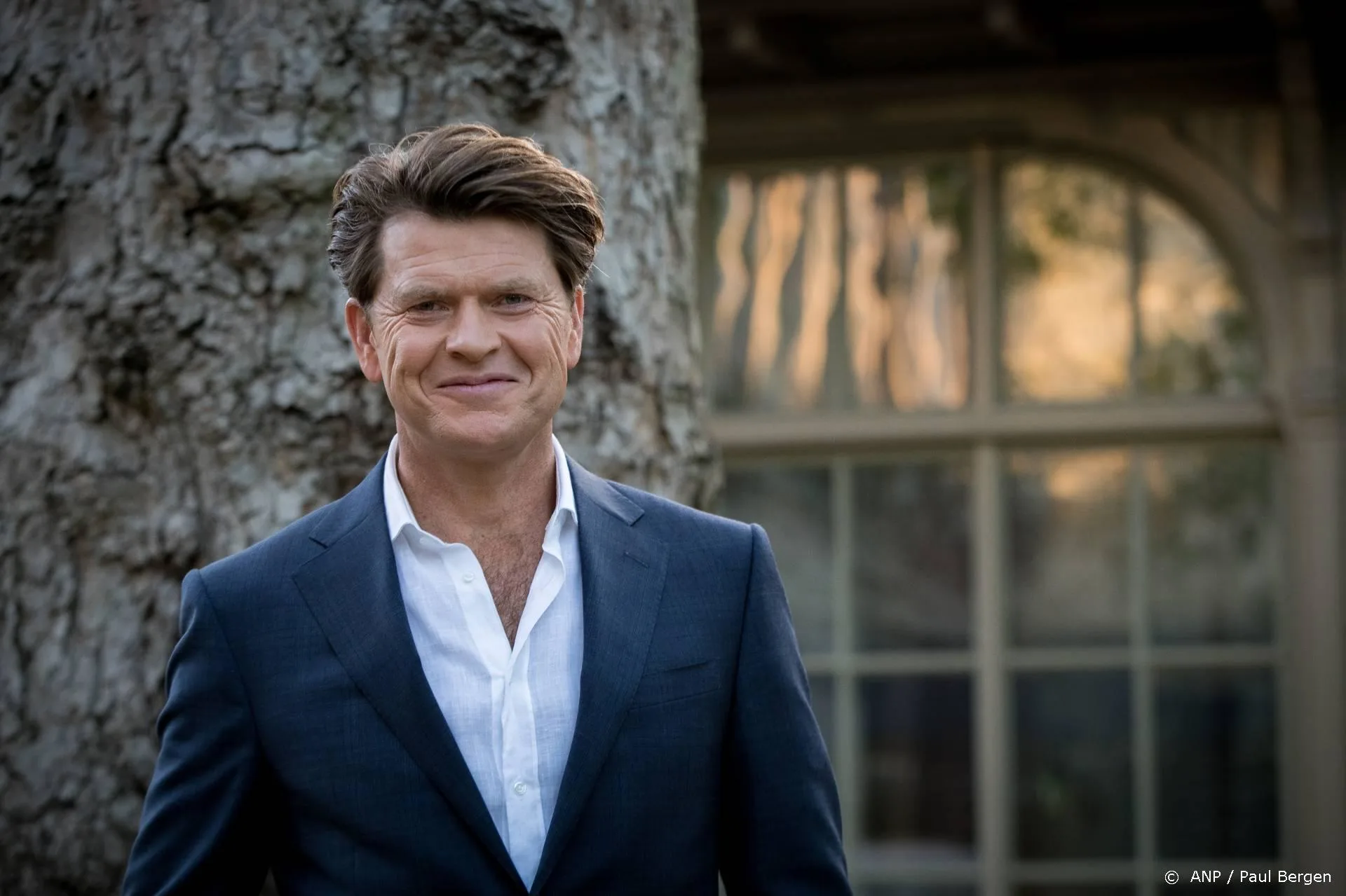 Beau ontmoet daklozen uit shows opnieuw