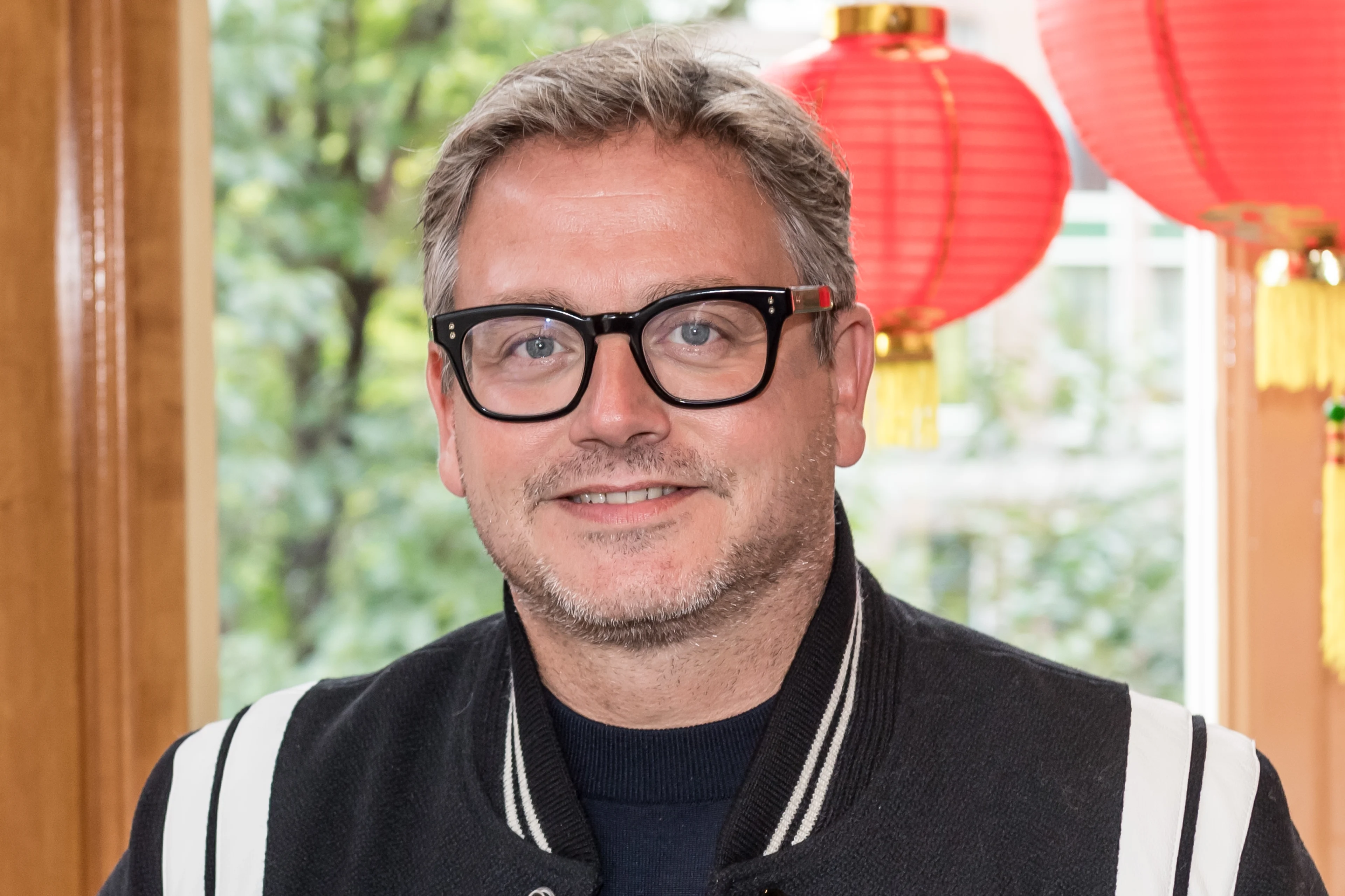 Nieuwe look voor Guus Meeuwis