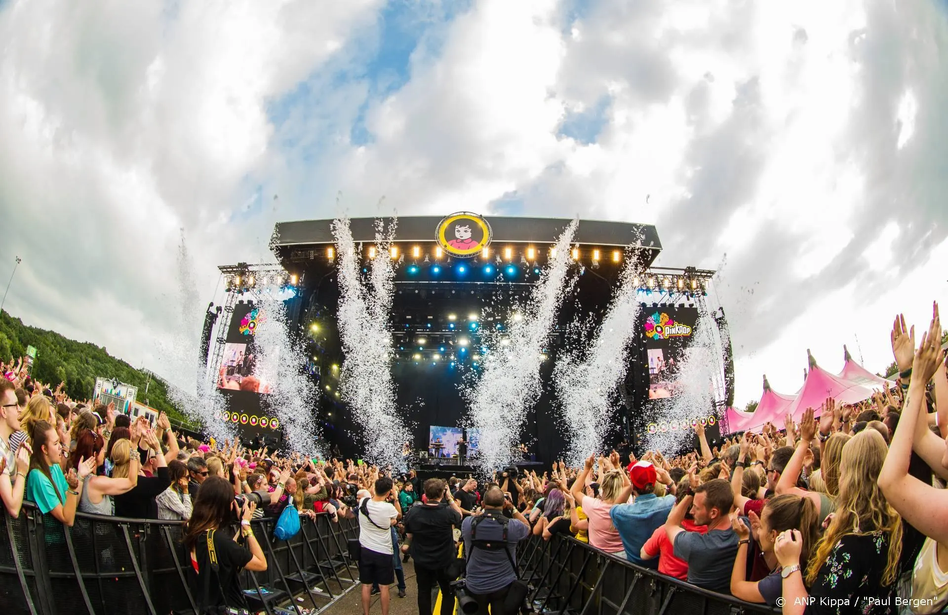 Voorbereidingen Nederlandse festivals gaan voorlopig door