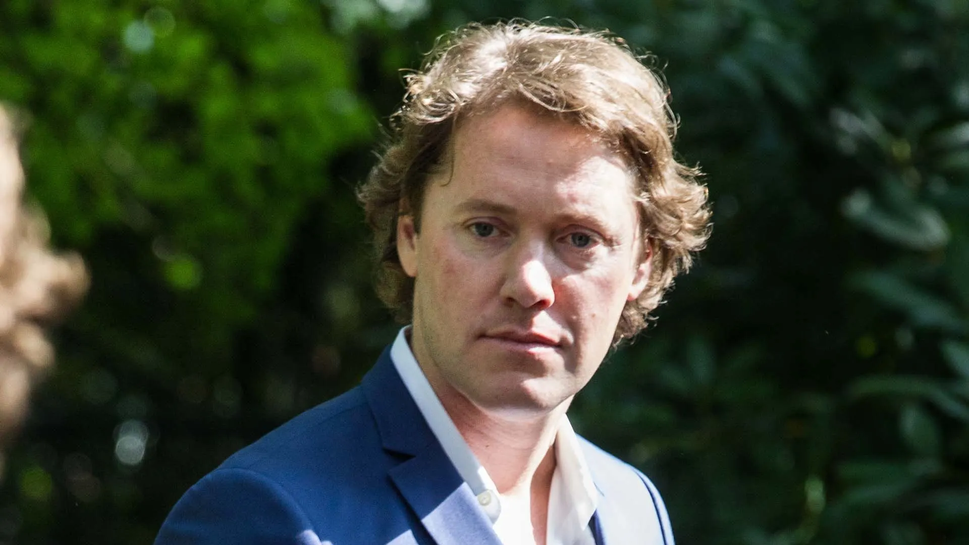 KLM stelt onderzoek in naar lekken gegevens André Hazes en Jeroen Rietbergen