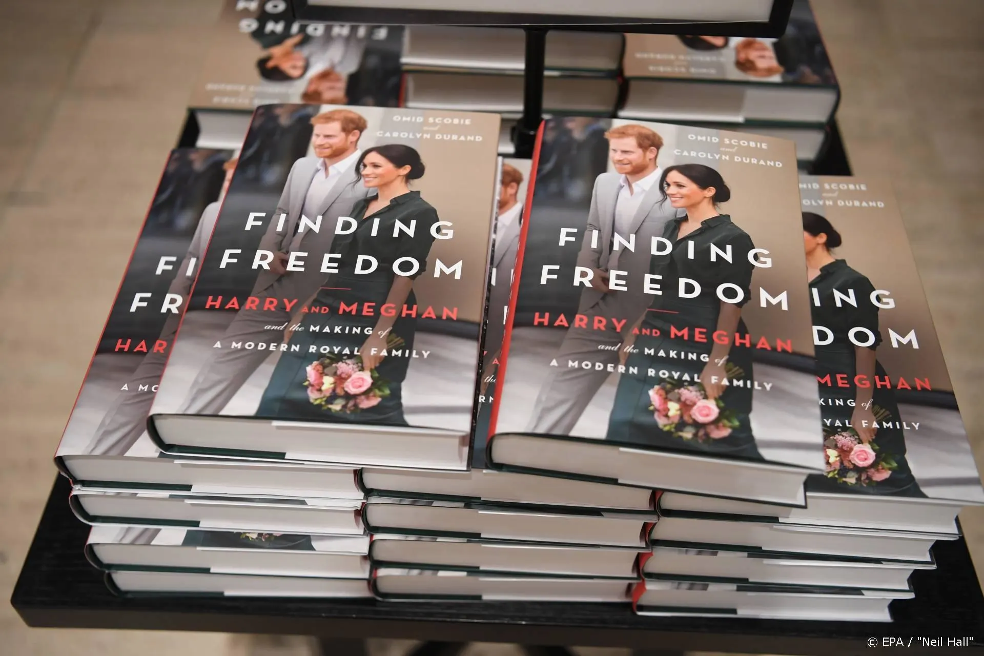 Boek Harry en Meghan domineert bestsellerlijsten