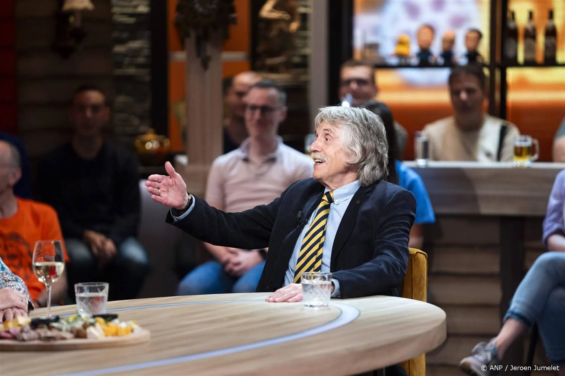 Johan Derksen geeft 'hebzucht' toe, maar vreesde ook