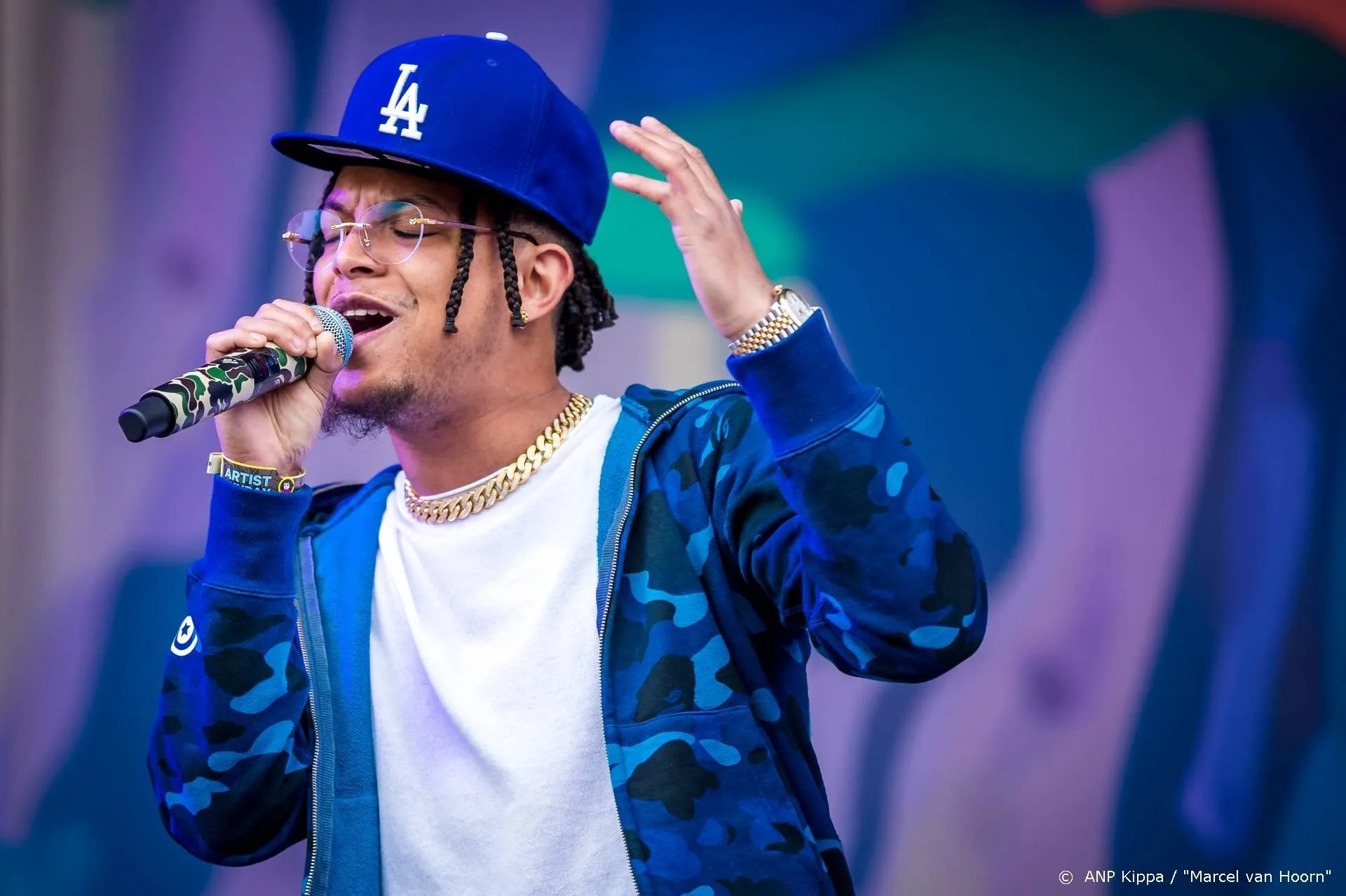 Ronnie Flex gaat theatertournee doen