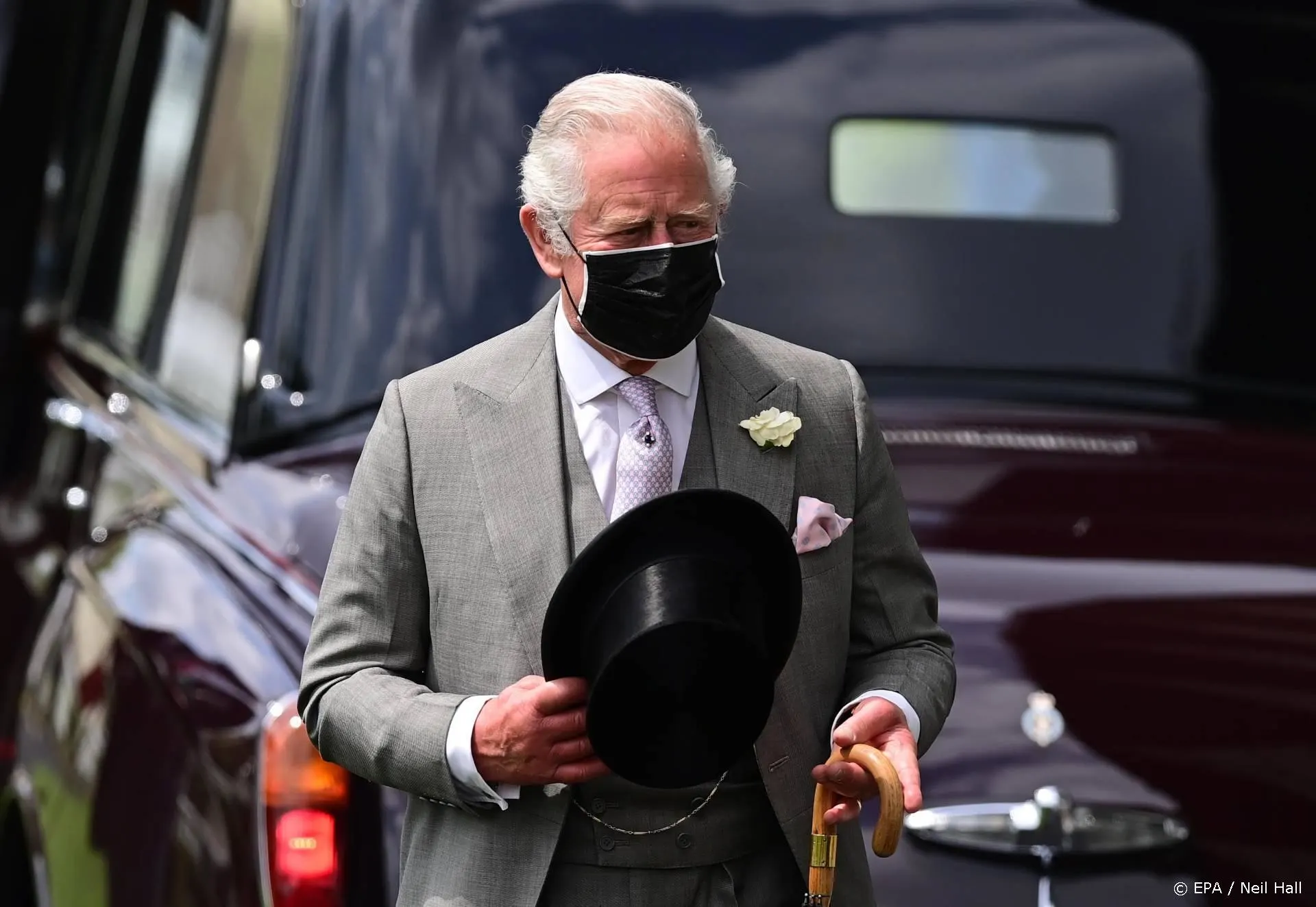 Prins Charles opnieuw getroffen door het coronavirus