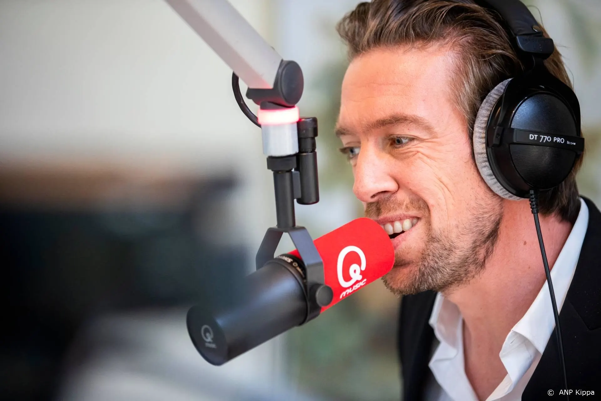 Mattie Valk eerste Qmusic-dj met Zilveren RadioSter