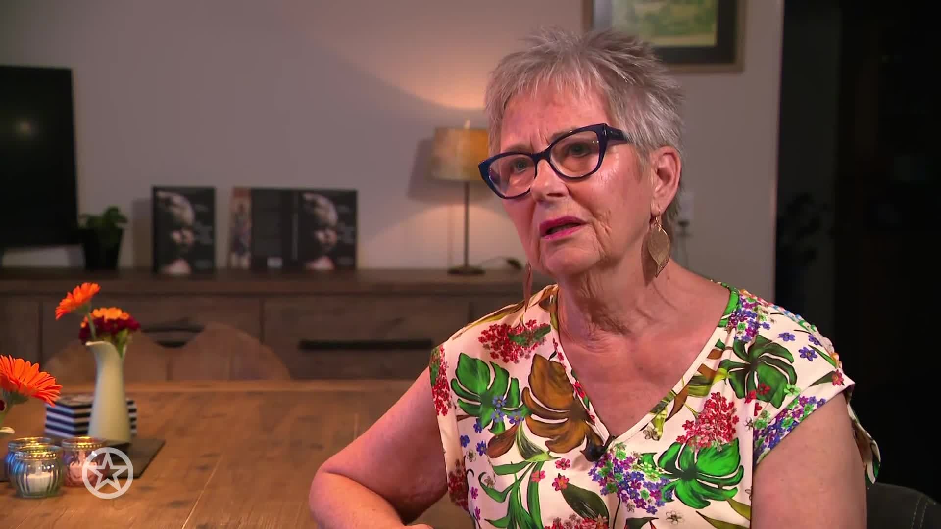 Moeder Sonja Bakker komt met verhaal over HEFTIG familiedrama