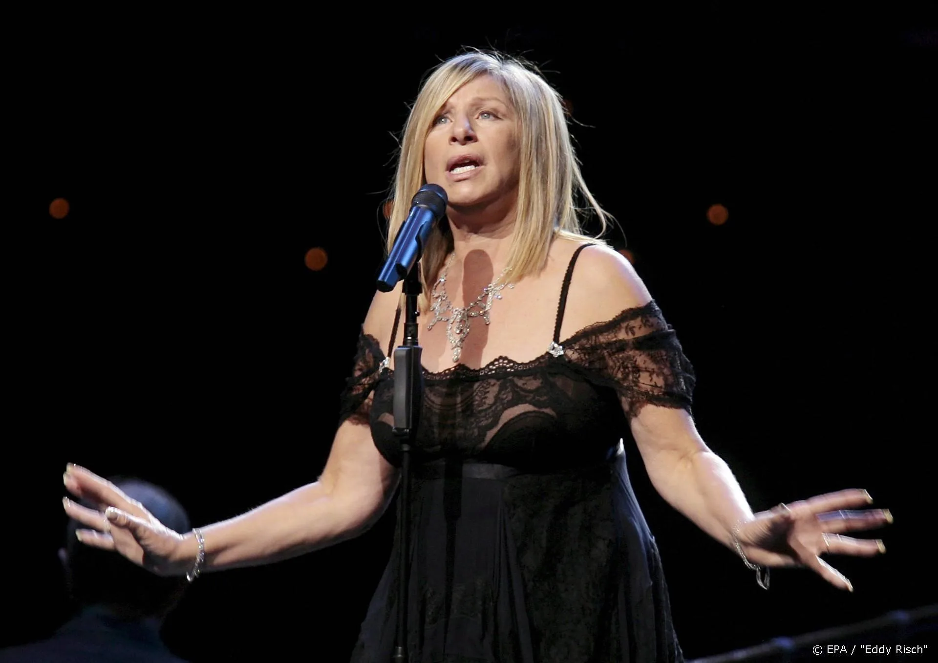 NPO zendt in juni klassiekers van Barbra Streisand uit