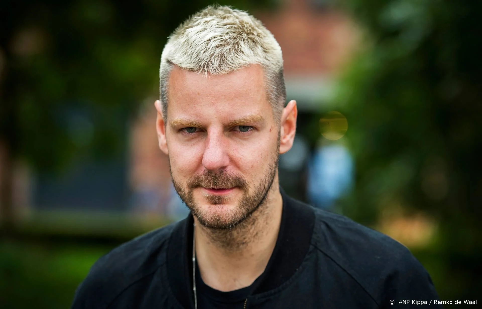 Vjeze Fur springt in de bres voor Bilal Wahib en sneert naar Top Notch