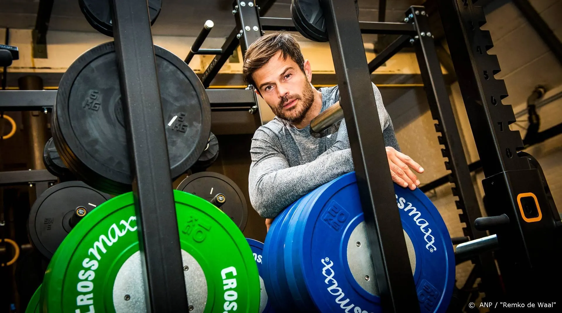 Arie Boomsma emotioneel om heropening sportschool