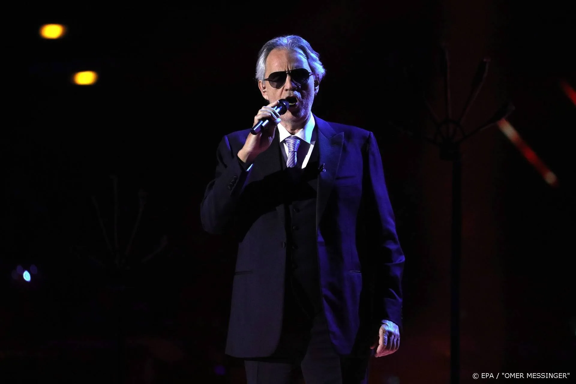 Andrea Bocelli geeft paasconcert in Dom van Milaan