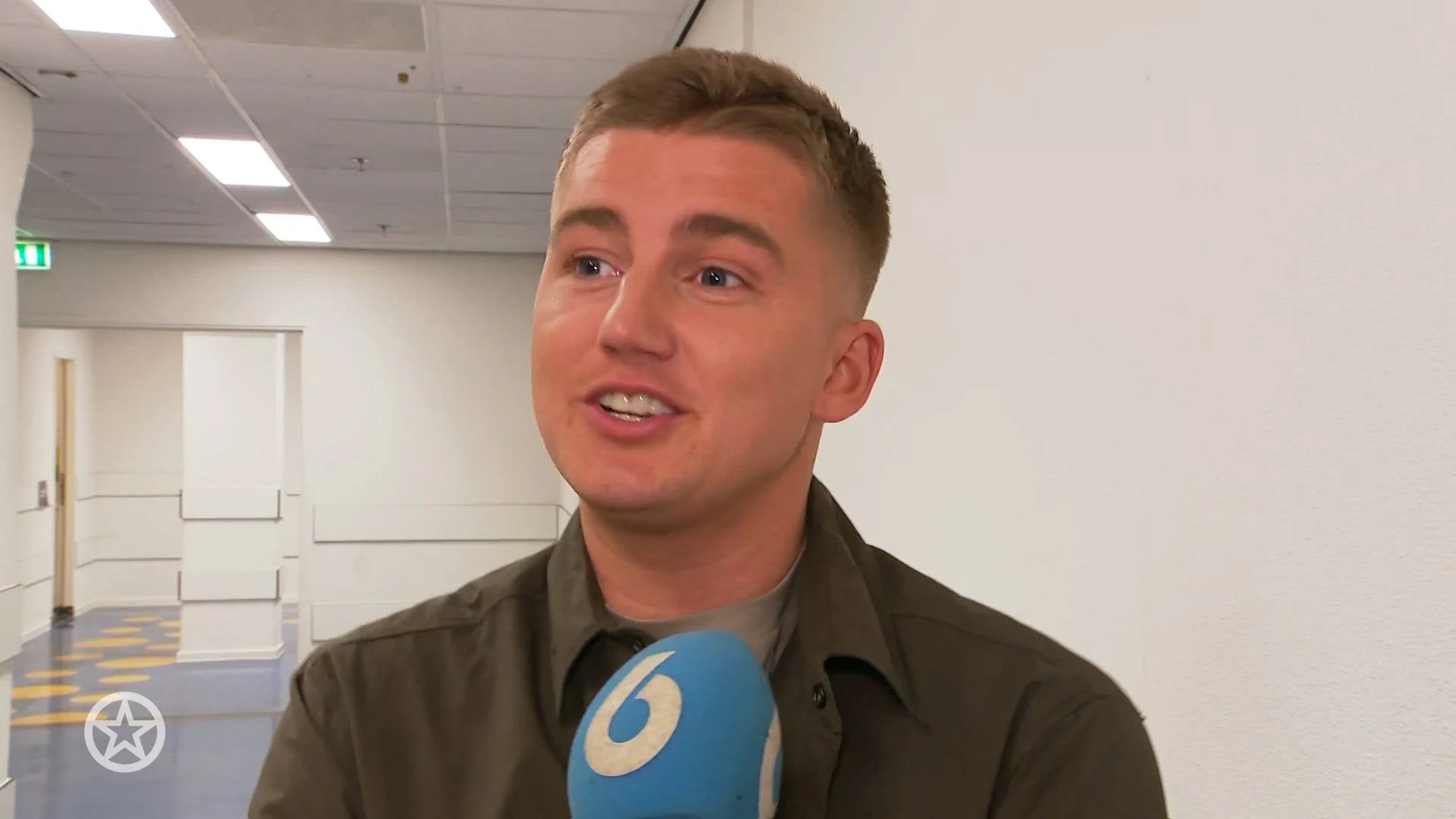 Mart Hoogkamer deelt bijzondere mijlpaal vaderschap