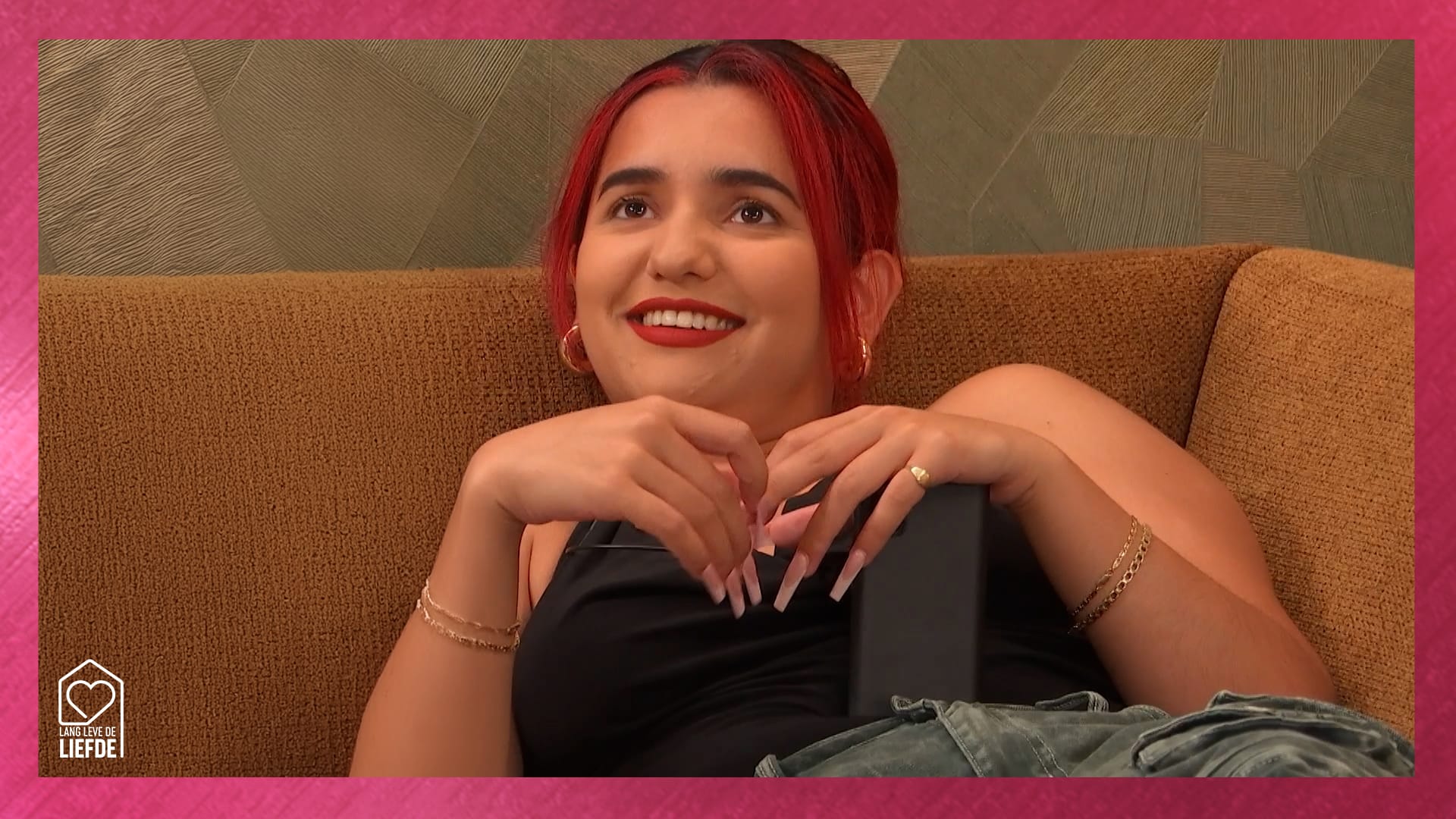 Lange nagels die nogal voor veel (positieve) doeleindes ingezet kunnen