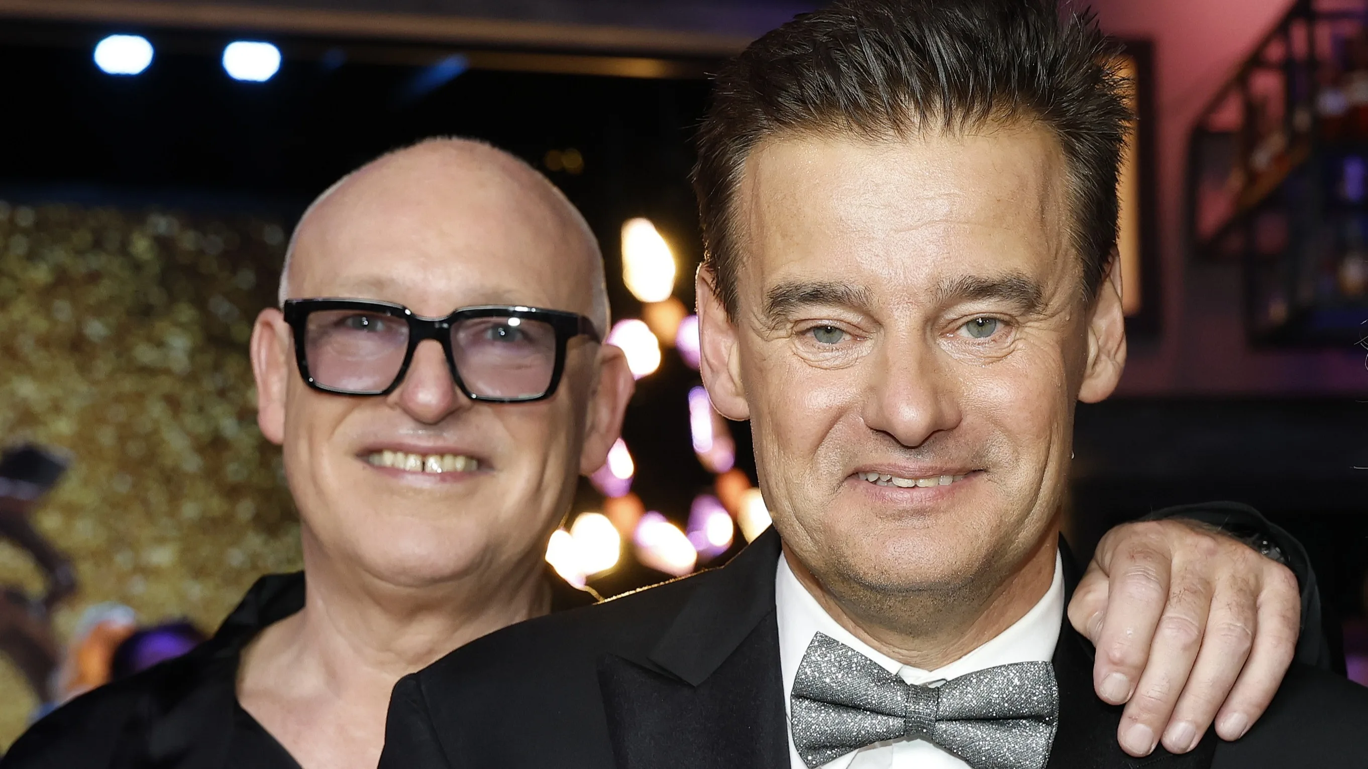 René van der Gijp heeft Wilfred gekoppeld aan Lili: 'Zeg maar ja'