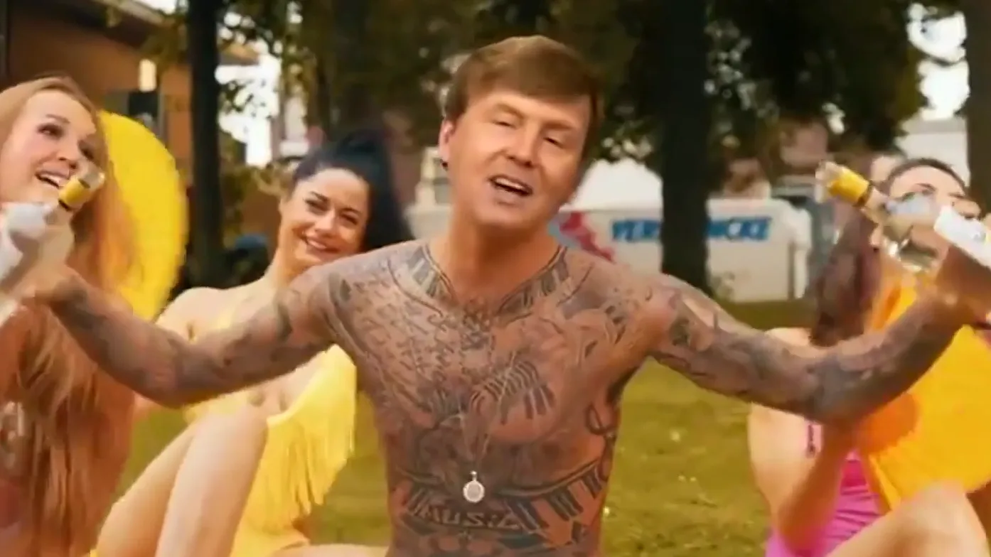 Mart Hoogkamer reageert op koninklijke 'Ik Ga Zwemmen'