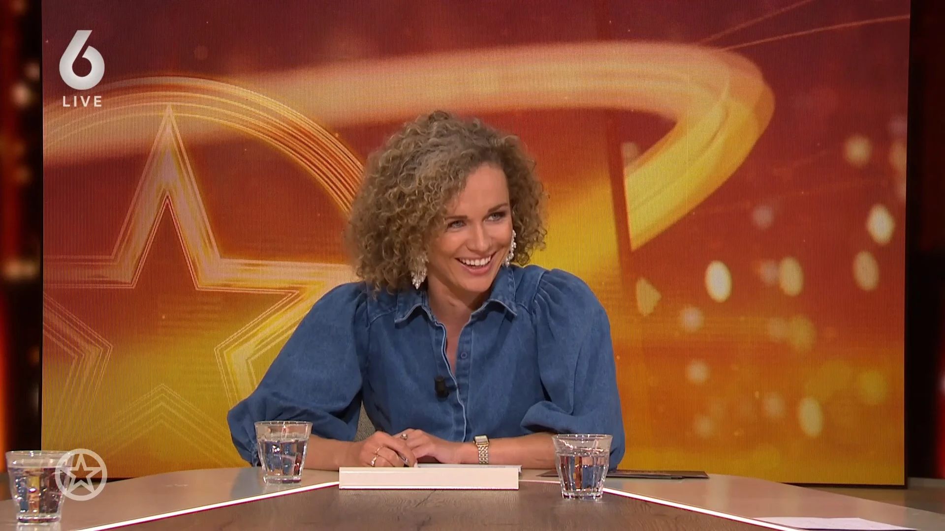 Nieuwe Shownieuws-presentatrice Eva Vloon stelt zich voor