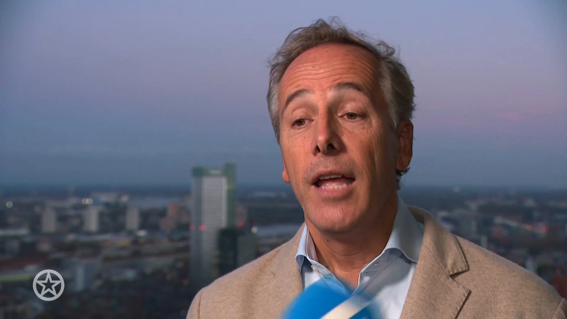 Leslie de Ruiter over het nieuwe huis van Roy Donders