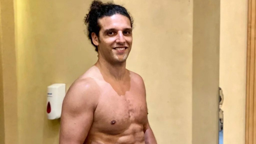 Grote kritiek op foto zet Ali B aan het denken