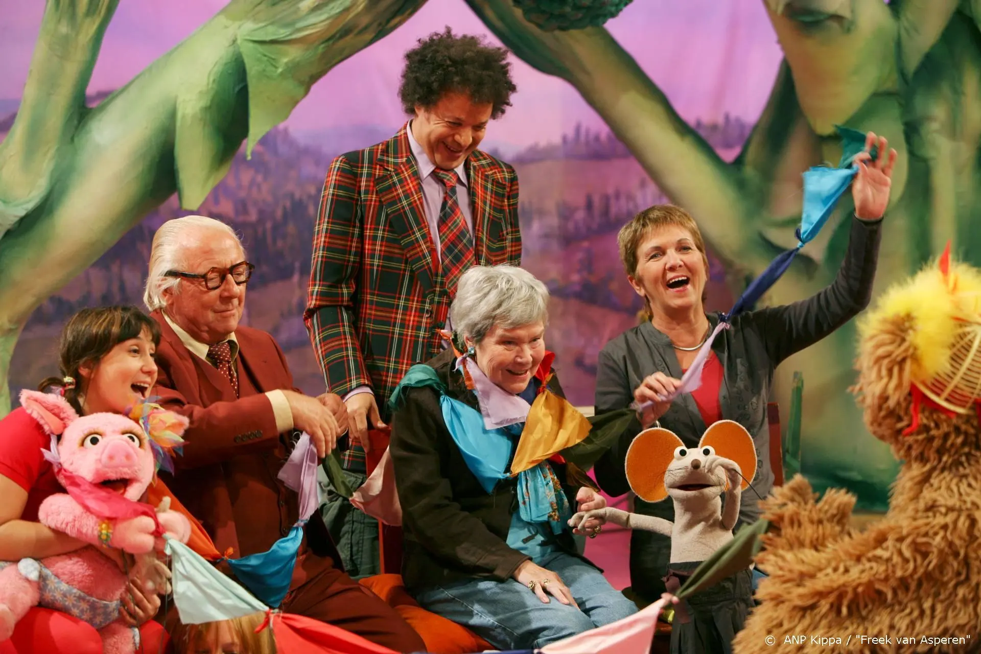 Ook Amerikaanse Sesamstraat herdenkt Aart Staartjes